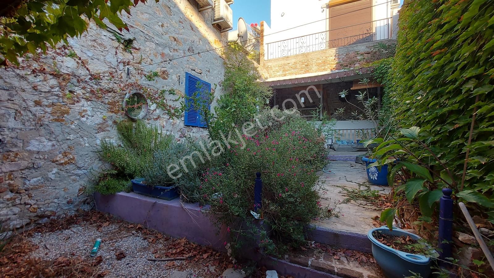 Ayvalık Zekibeyde Anahtar Teslim Butik Otel + İmarlı Arsa - Görsel 20