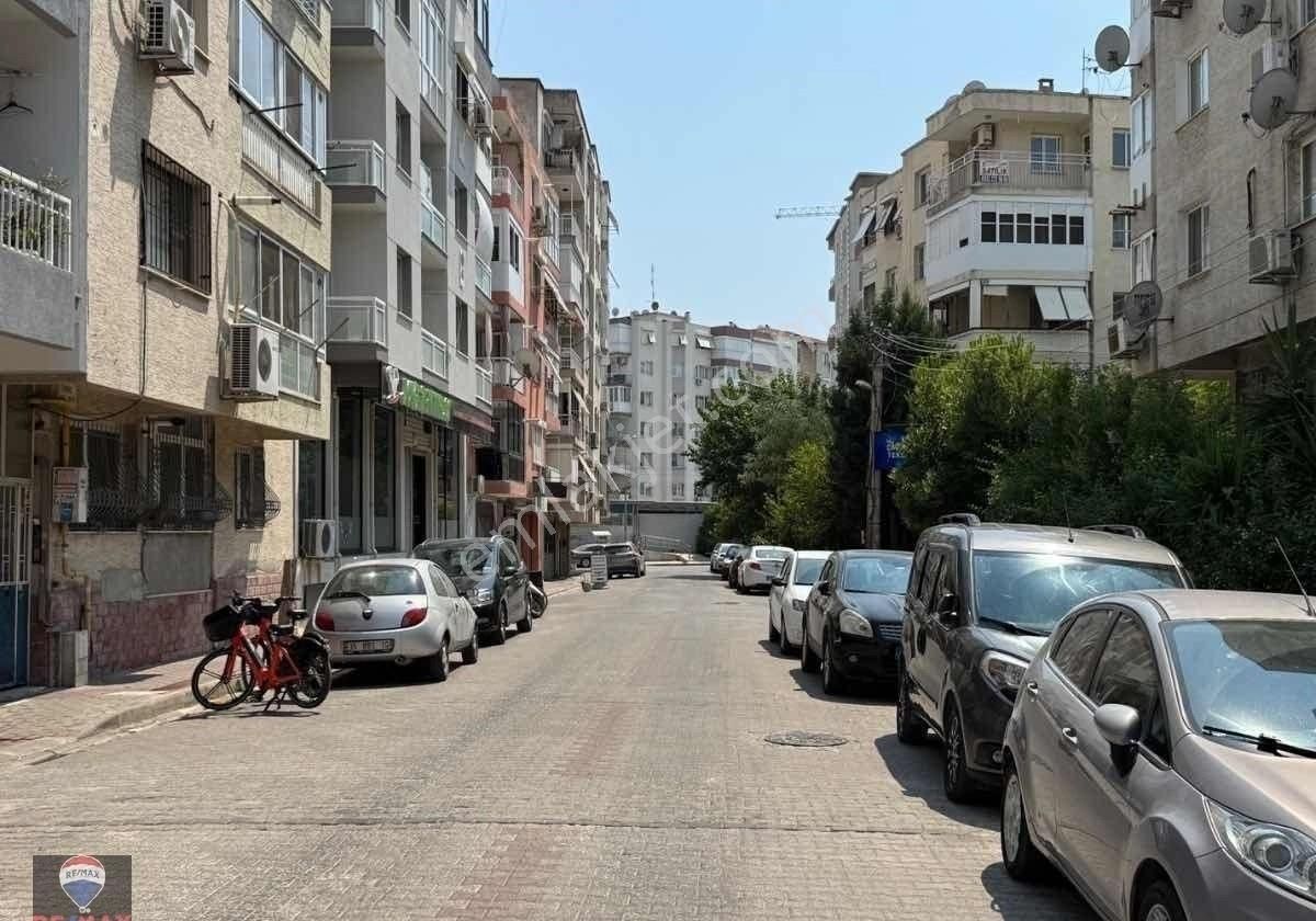 Karşıyaka Bahçelievler Cevdet Bilsay Caddesi'nde 3+1 Kiralık Daire - Görsel 29