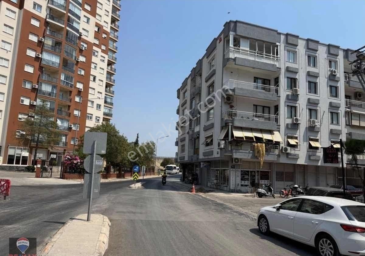 Karşıyaka Bahçelievler Cevdet Bilsay Caddesi'nde 3+1 Kiralık Daire - Görsel 10