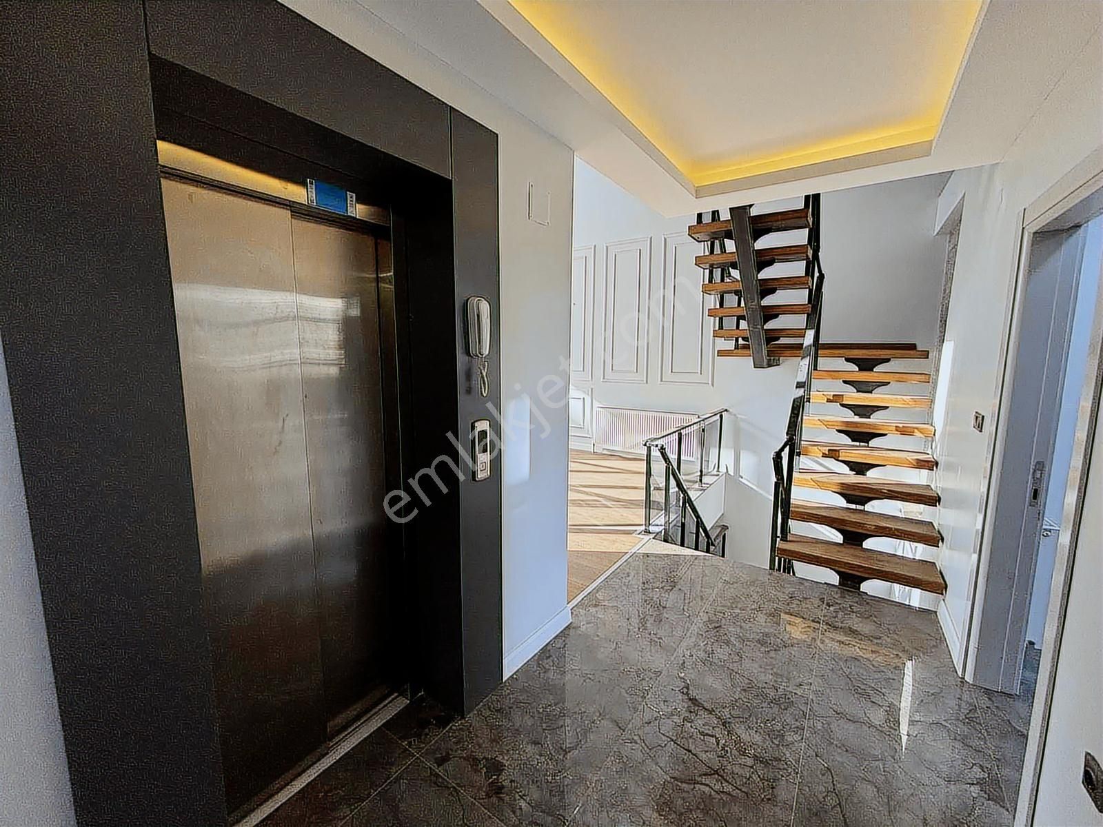 Nilüfer Köyde Özel Tasarım, Havuzlu, Asansörlü,loft Villa - Görsel 14