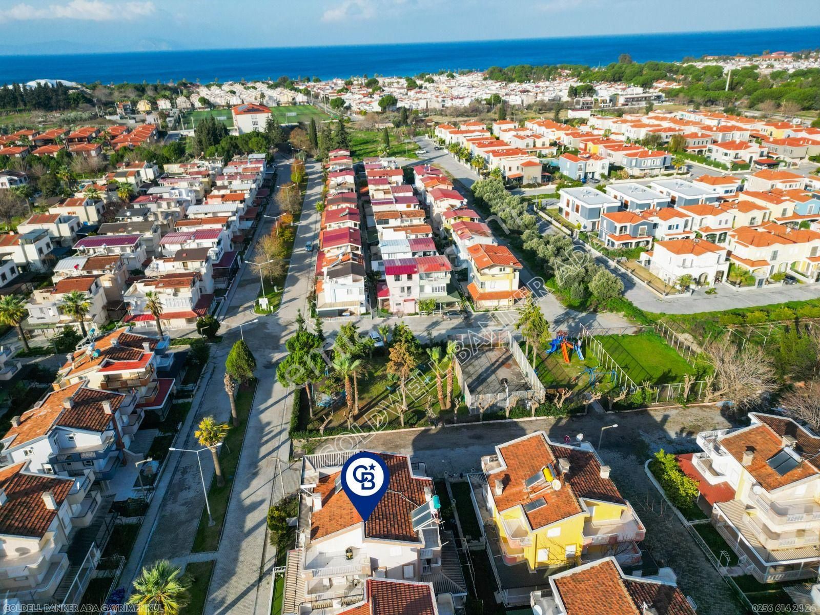 Kuşadası Karaova Da Önü Açık Ferah Ve Bahçeli Satılık 4+1 Tripleks Villa - Görsel 8