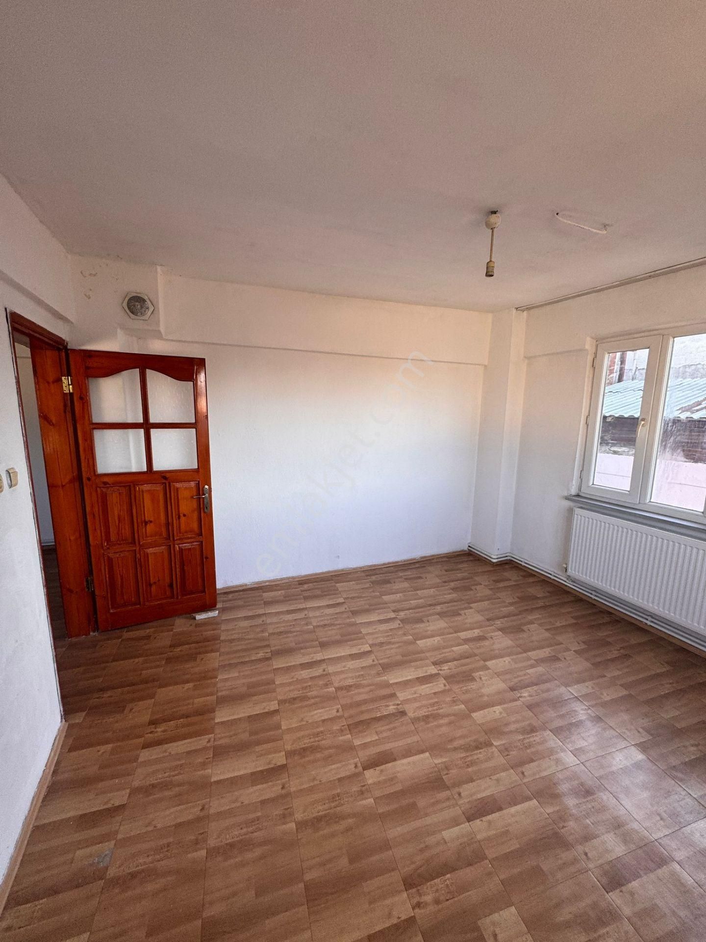 Küçük Balıklı'da Kiralık 2+1 Daire - Görsel 10