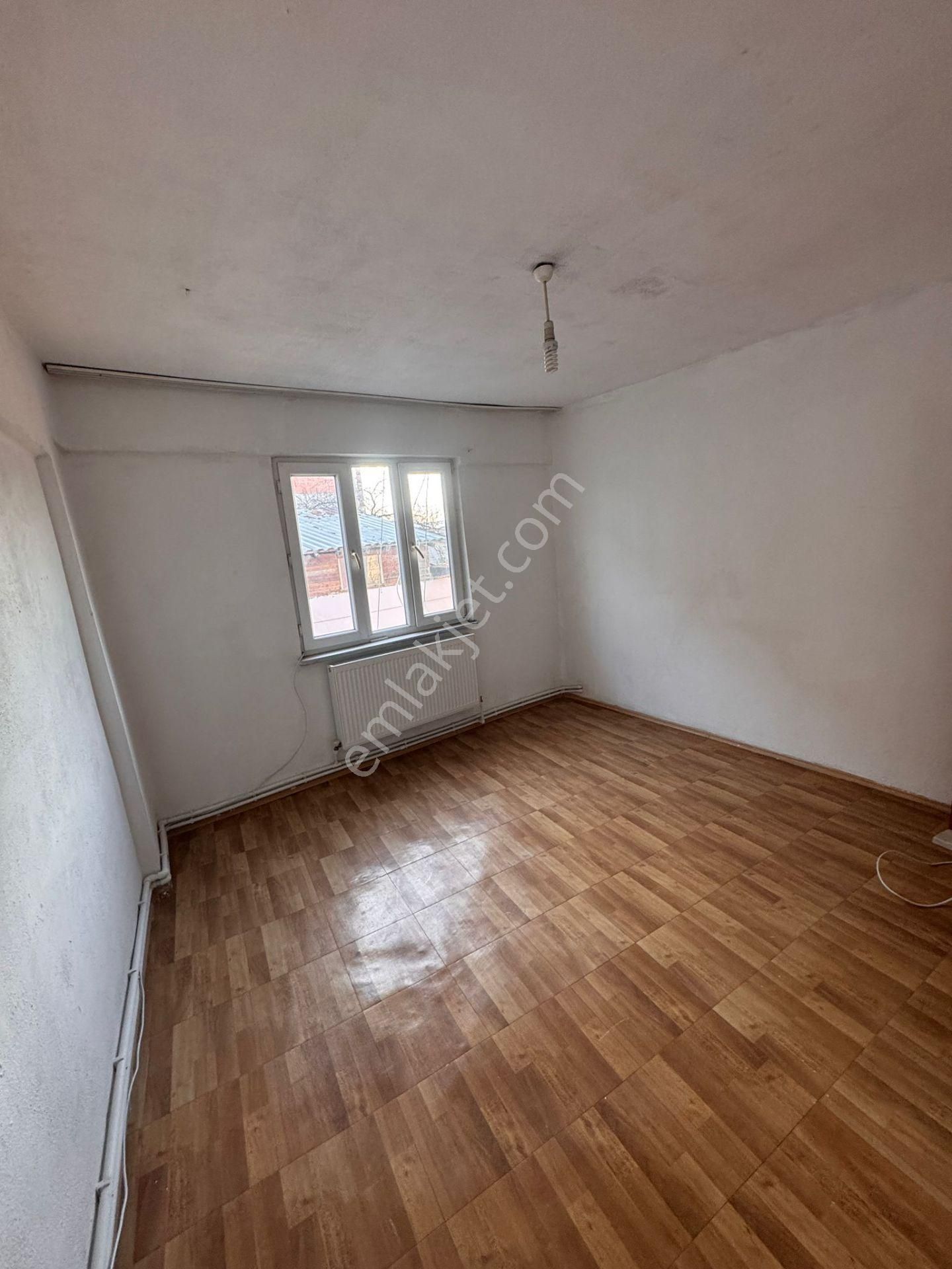 Küçük Balıklı'da Kiralık 2+1 Daire - Görsel 9