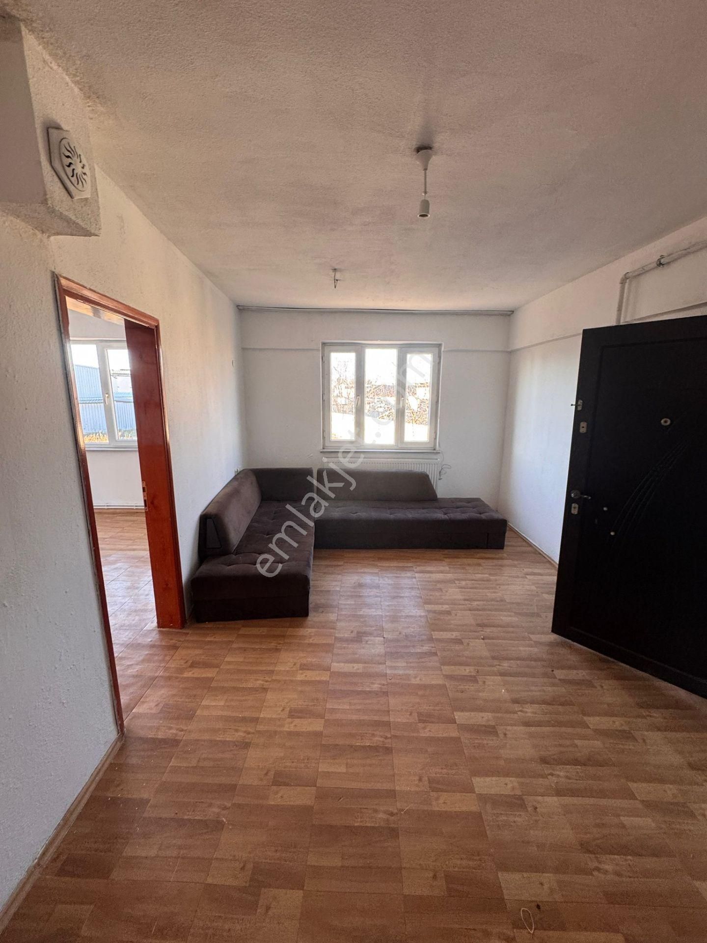 Küçük Balıklı'da Kiralık 2+1 Daire - Görsel 3