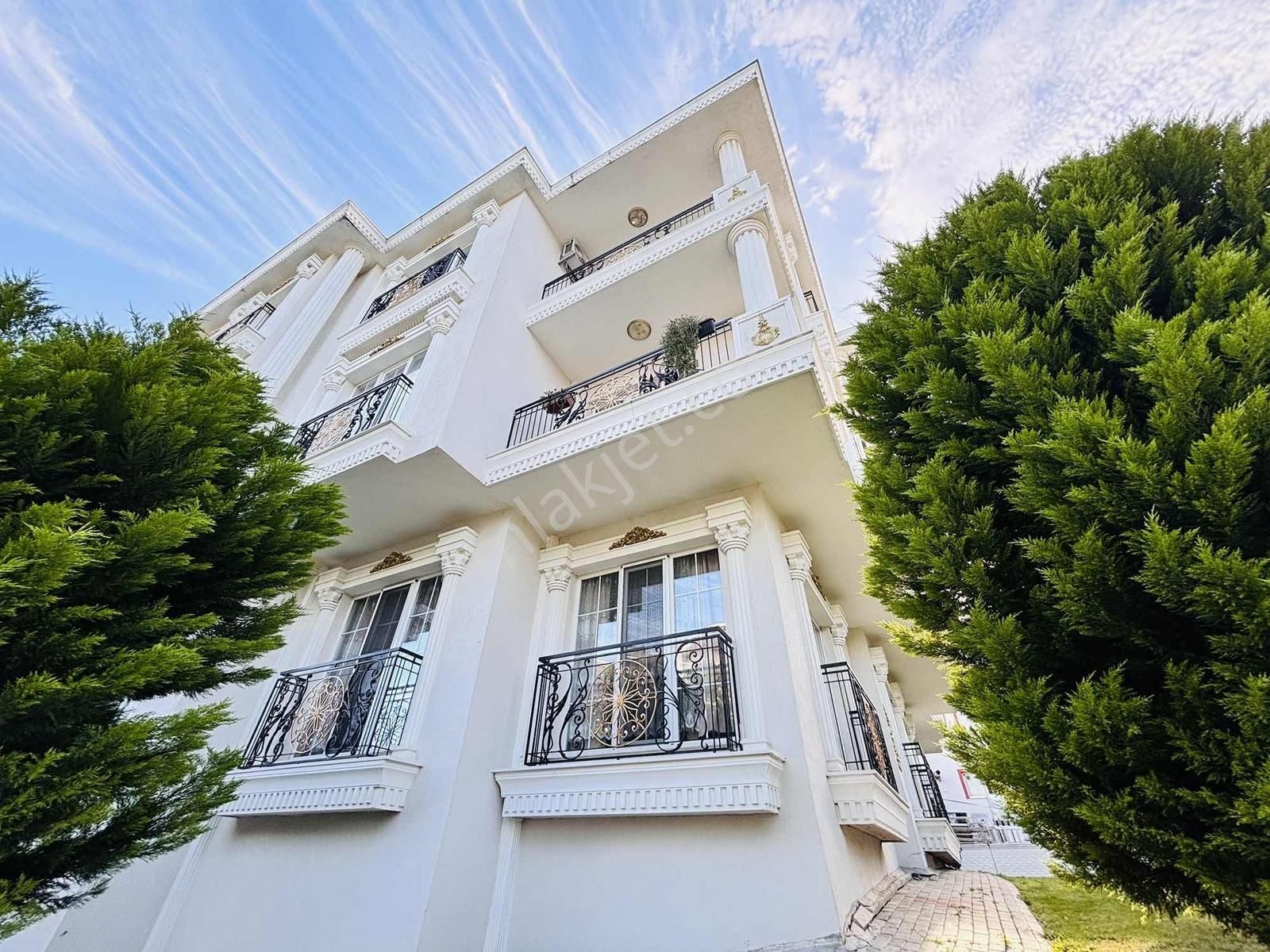 Bölgenin Neo-klasik Mimarisini Yatırıma Dönüştürün | Cumhuriyet - Görsel 2