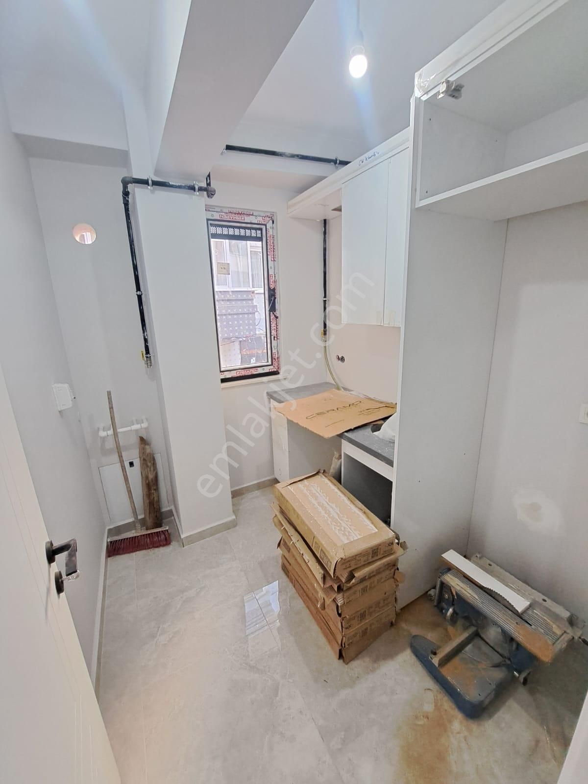 Toprak İnşaat...kullanıma Hazır Yeni Yapı Köşe Başı 1+1!!! - Görsel 3