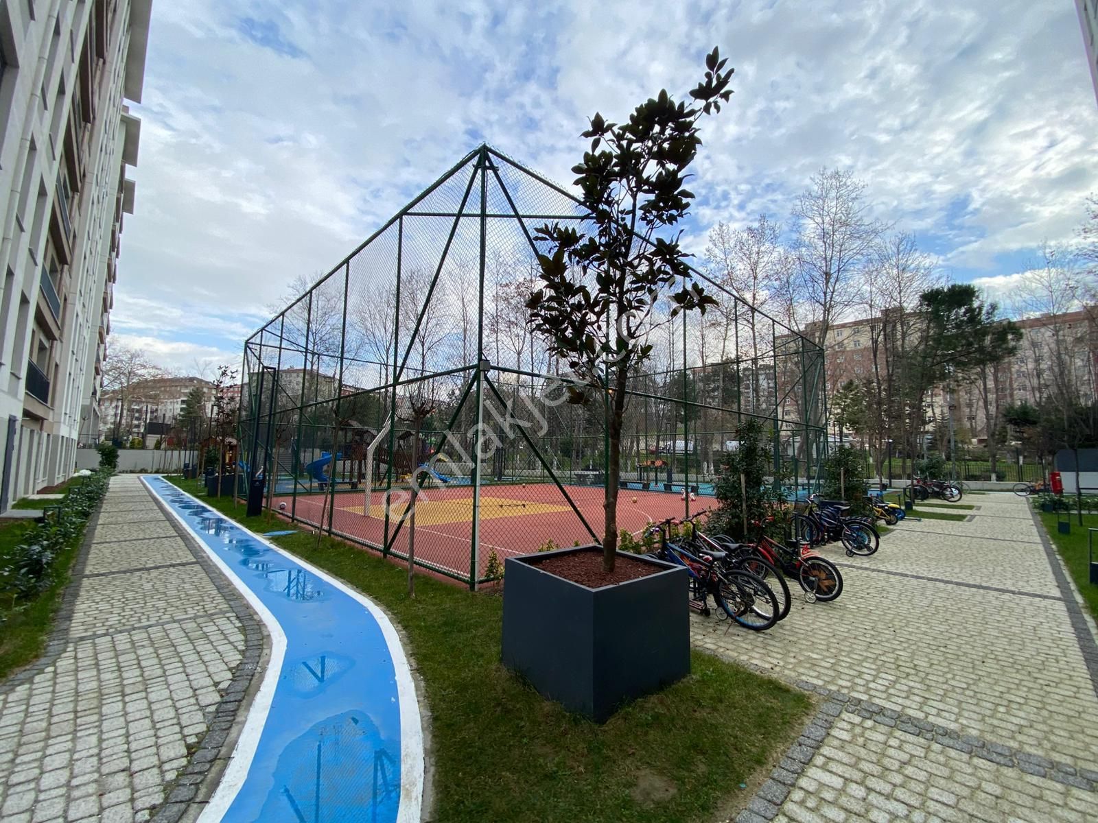 Beylikdüzü 2+1 Kiptaş Kırlangıçevler Boş Oturuma Hazır Daire - Görsel 24