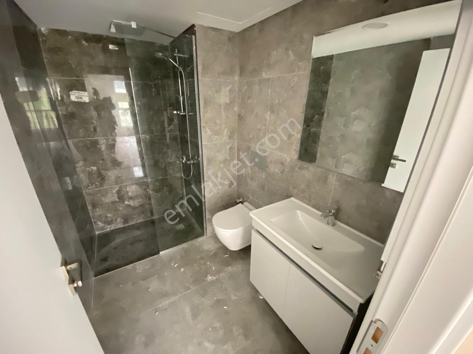 Beylikdüzü 2+1 Kiptaş Kırlangıçevler Boş Oturuma Hazır Daire - Görsel 18