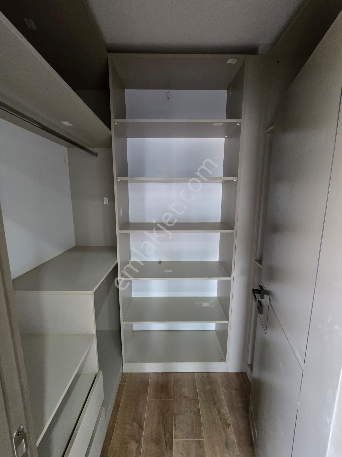 Sıfır Ultra Lüx 3+1 Ebeveyn Banyolu Giyinme Odalı - Görsel 11