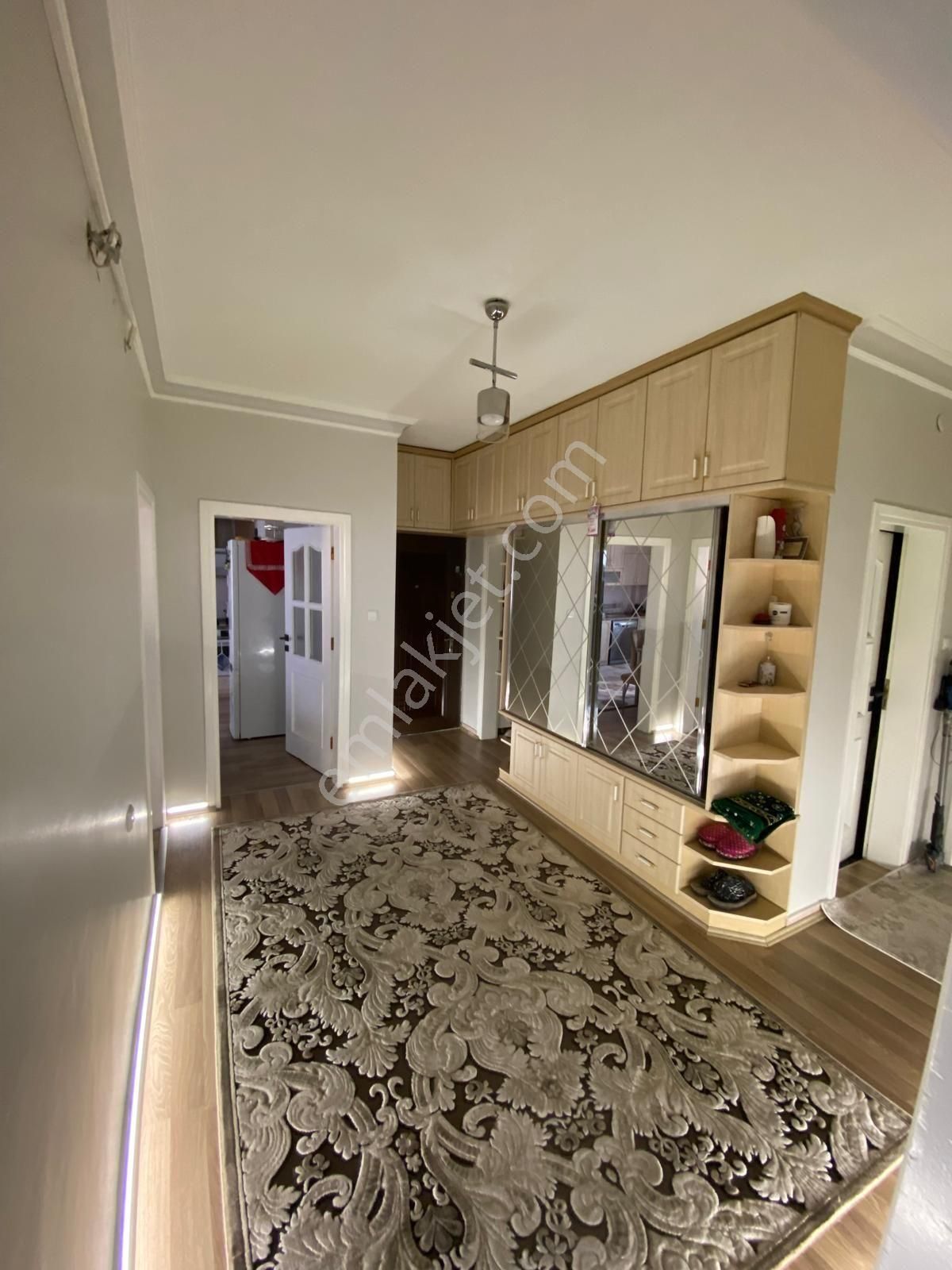 Sancak Mahallesinde Satılık Arakat 3+1 - Görsel 14