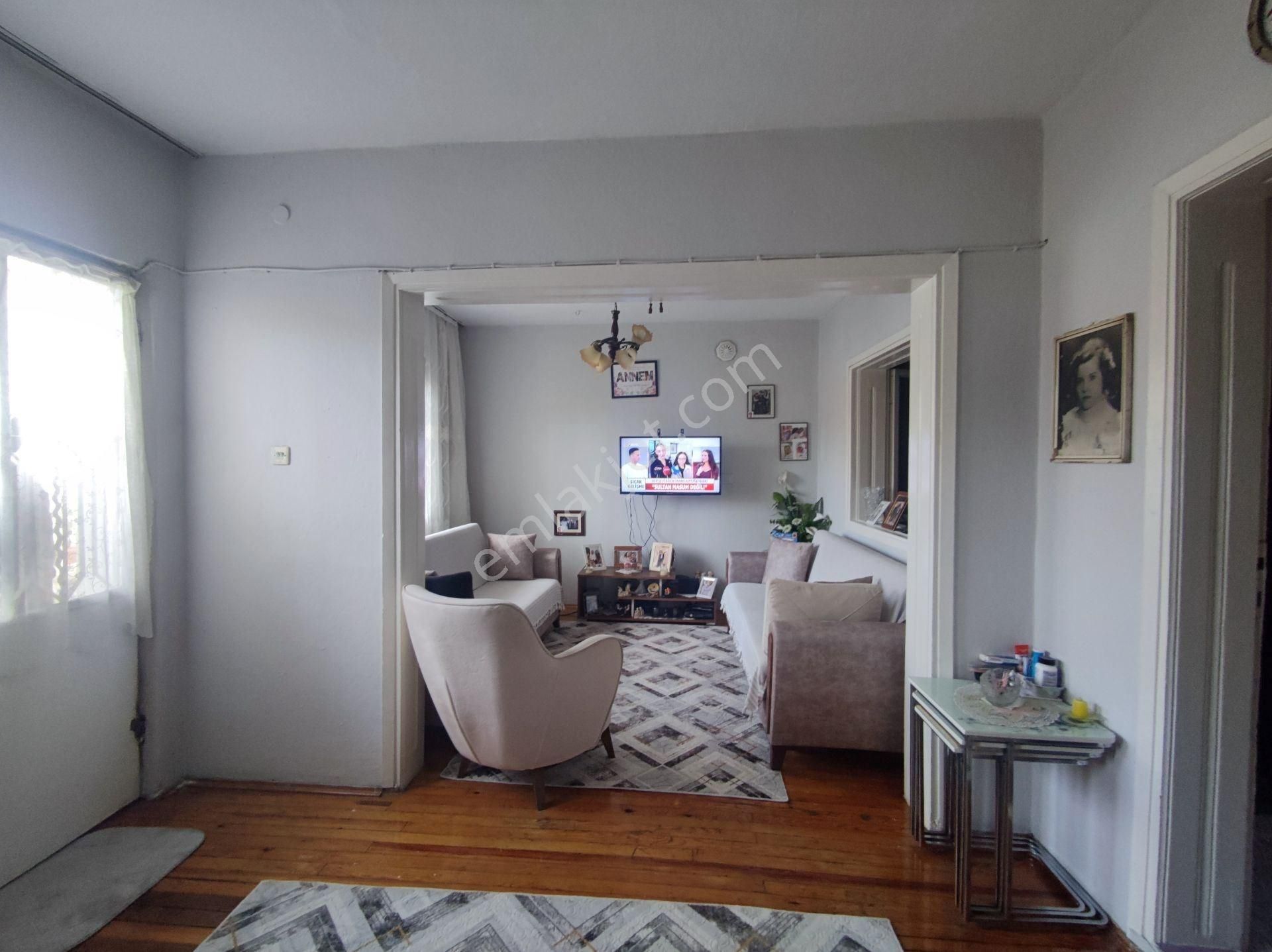 Gürçeşme'de 2 Daireli Satılık Bina - Görsel 7