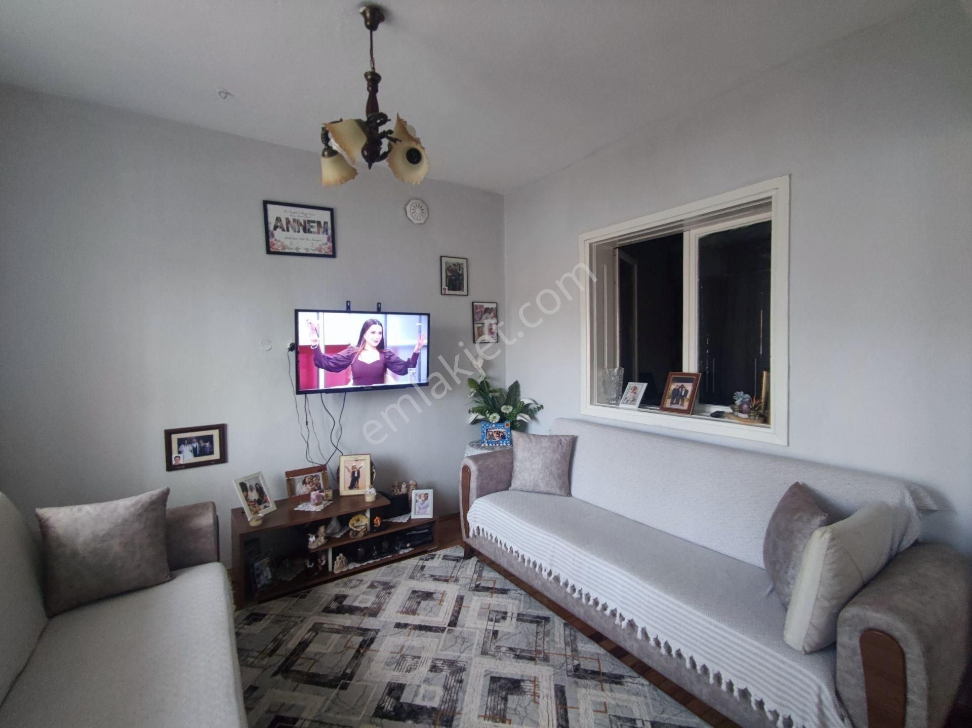 Gürçeşme'de 2 Daireli Satılık Bina - Görsel 17