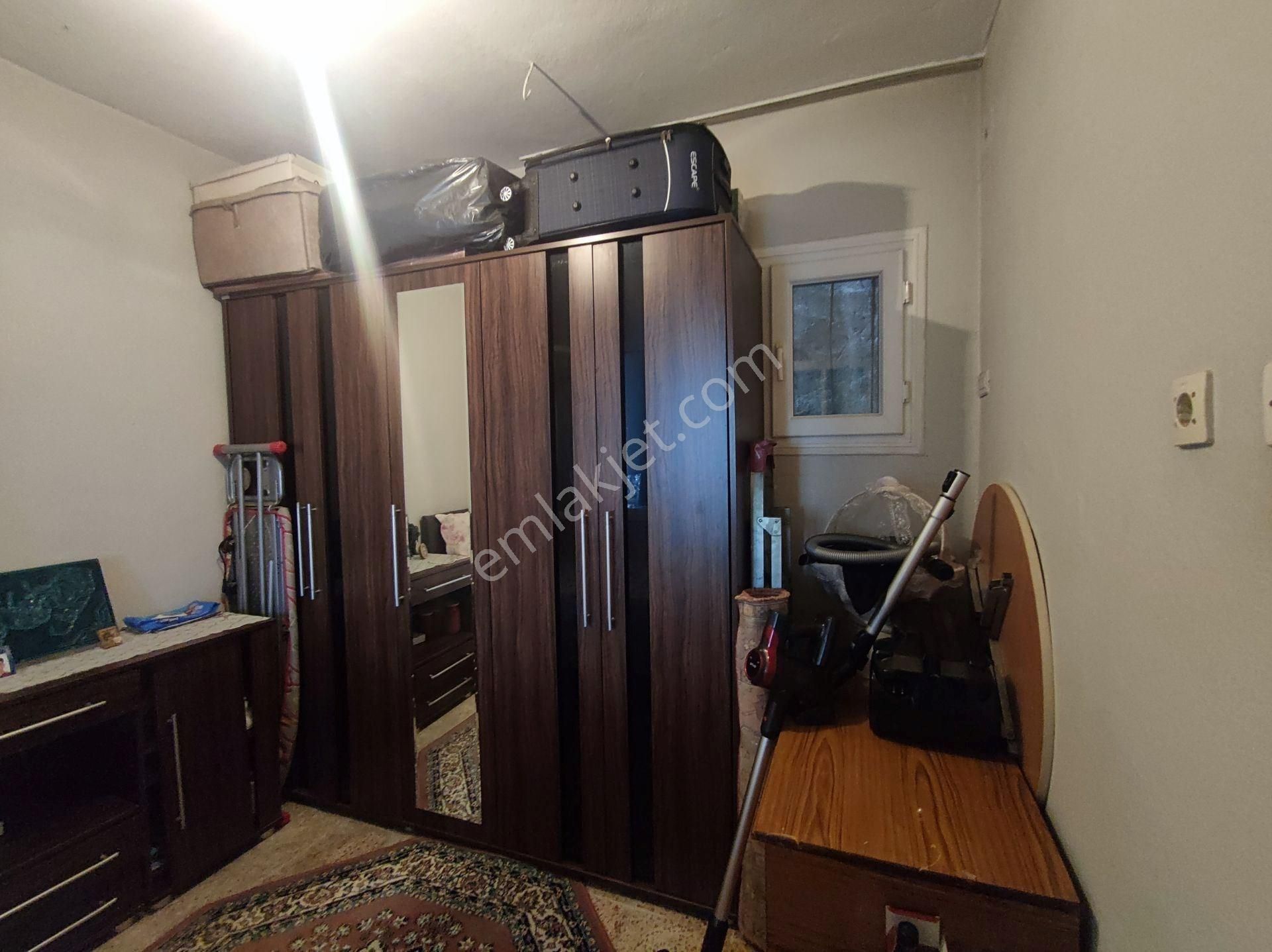 Gürçeşme'de 2 Daireli Satılık Bina - Görsel 12