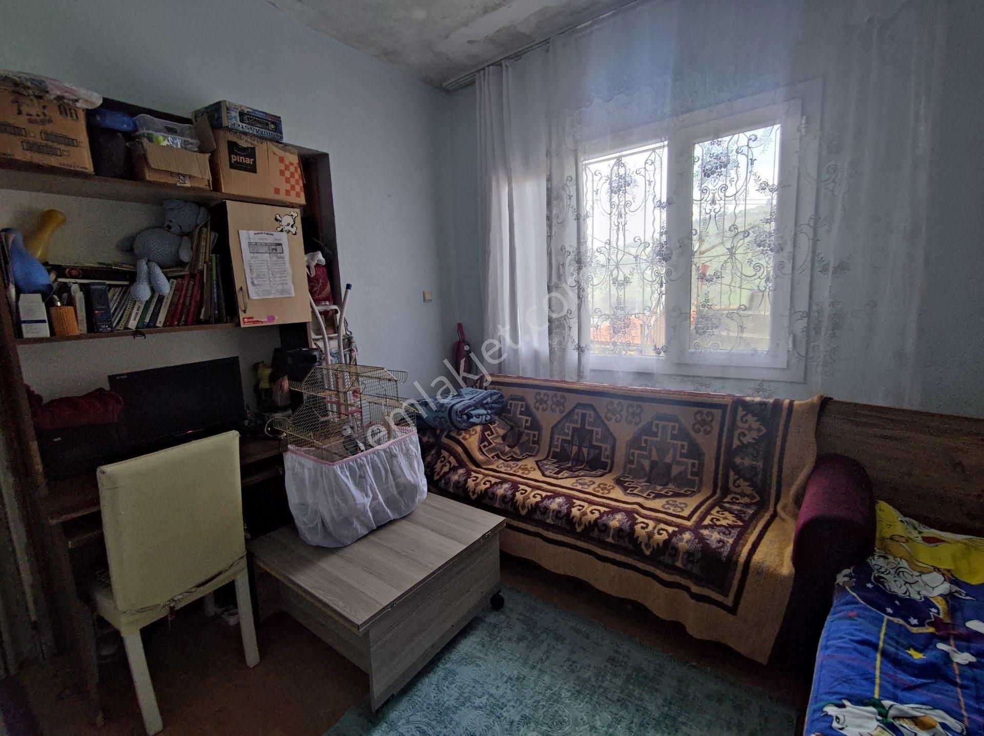 Gürçeşme'de 2 Daireli Satılık Bina - Görsel 5