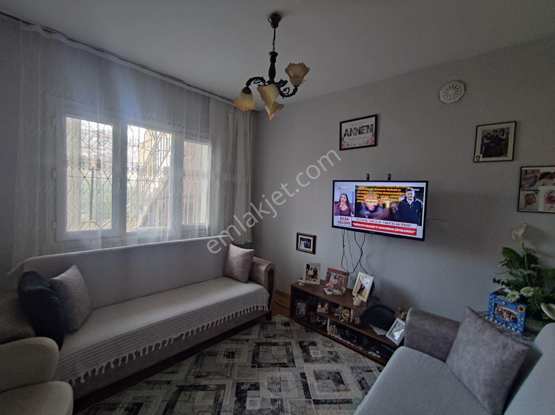 Gürçeşme'de 2 Daireli Satılık Bina - Görsel 18