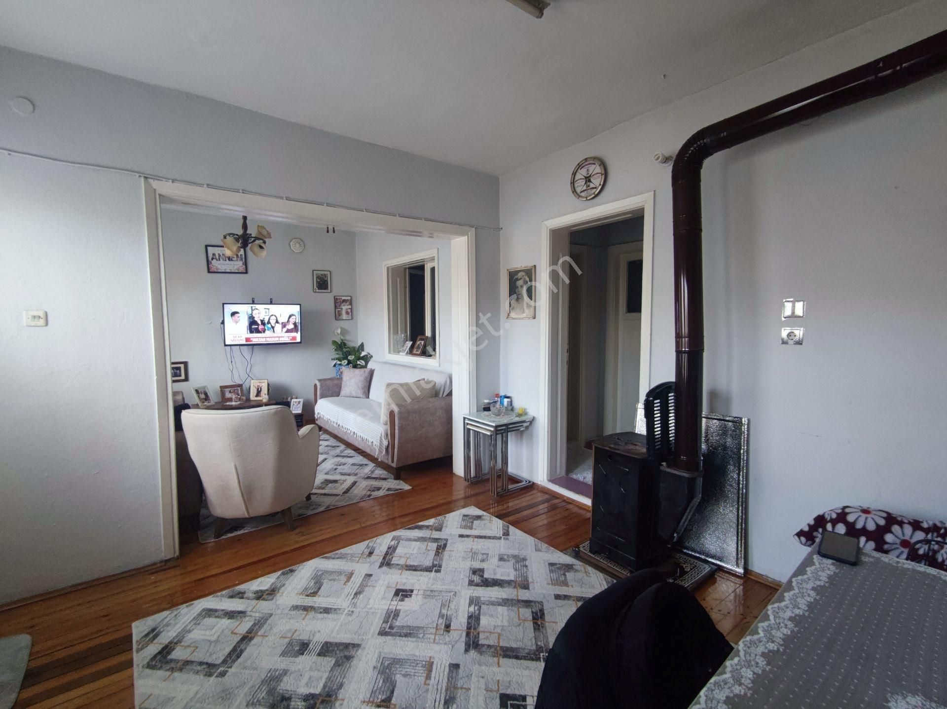 Gürçeşme'de 2 Daireli Satılık Bina - Görsel 8