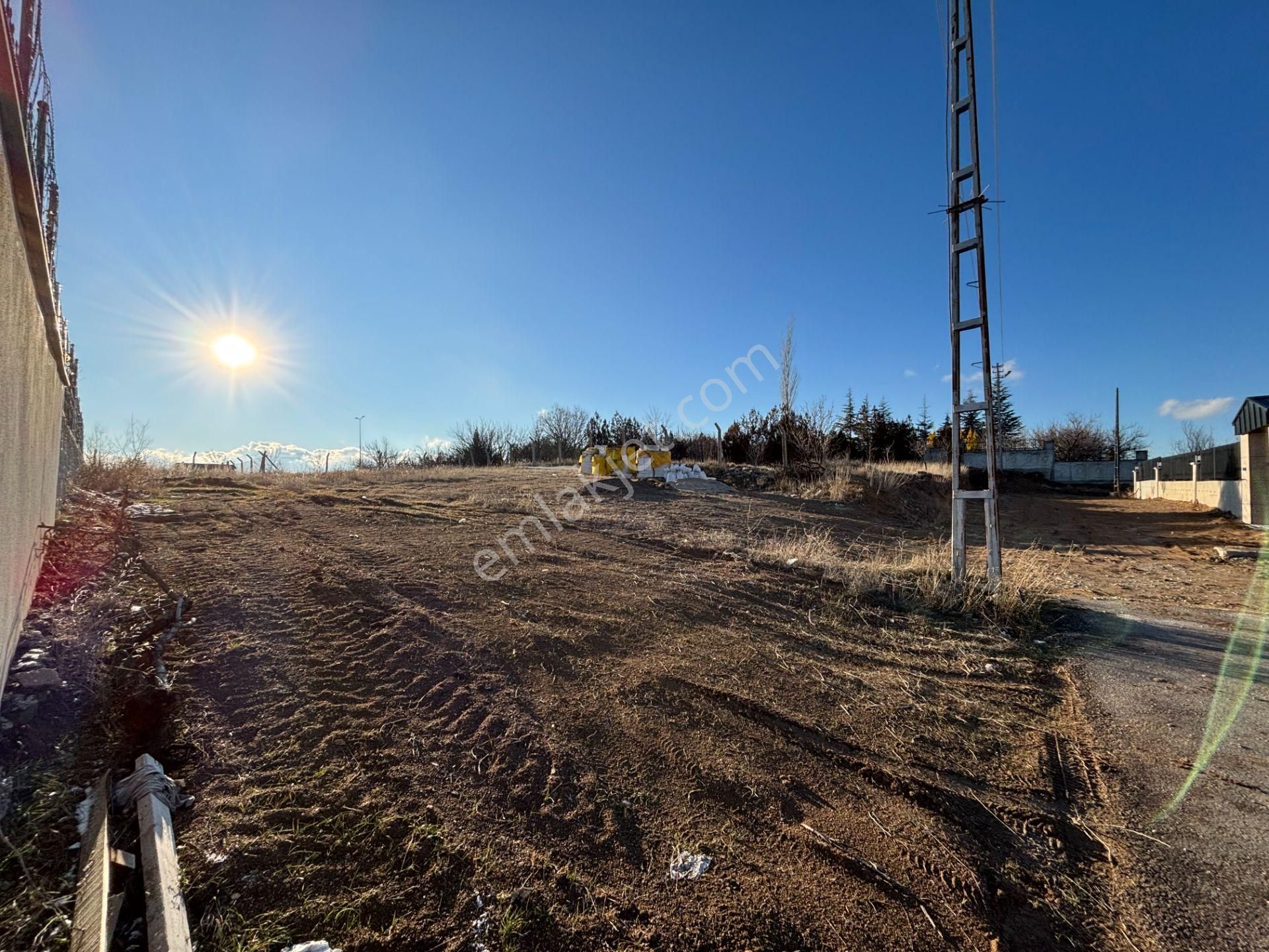 Cb Vizyon’dan Karşıyaka’da 0.30 Emsal 886m2 Kök Tapu Satılık Parsel - Görsel 3