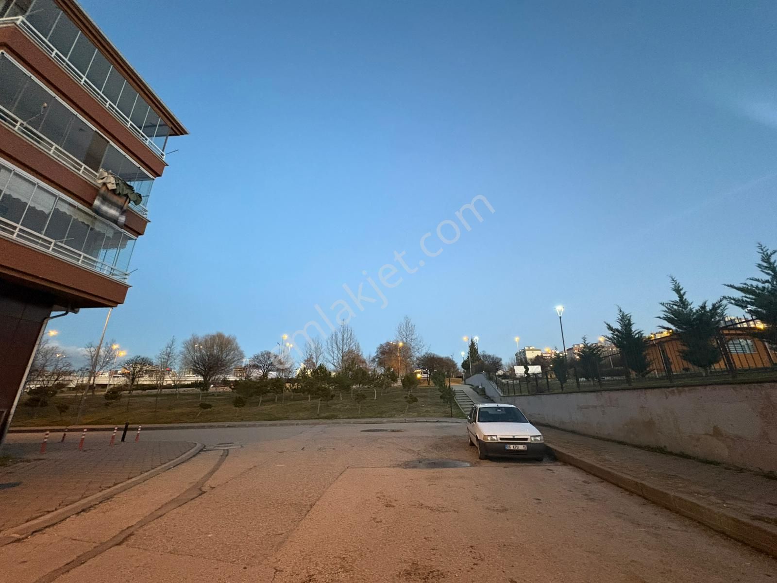 Sym'den Selçuklu Mh Ara Katta Yapılı 3+1 Dairee!! - Görsel 4