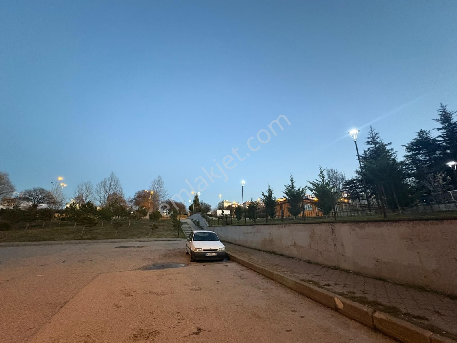 Sym'den Selçuklu Mh Ara Katta Yapılı 3+1 Dairee!! - Görsel 3