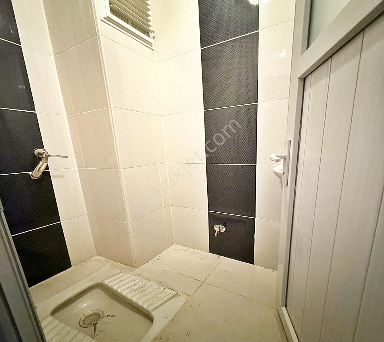 Esenyurt Kıraç Hürriyet Mah. Balkonlu Geniş Daire 3.200.000 Tl - Görsel 35