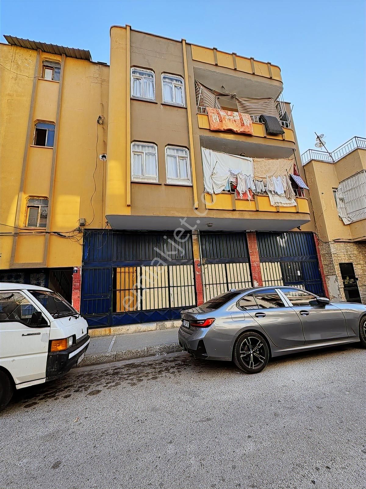 Icon'dan 48 Elektrik Arkası 2 Daire 1 Dükkan Komple Satılık Bina - Görsel 5