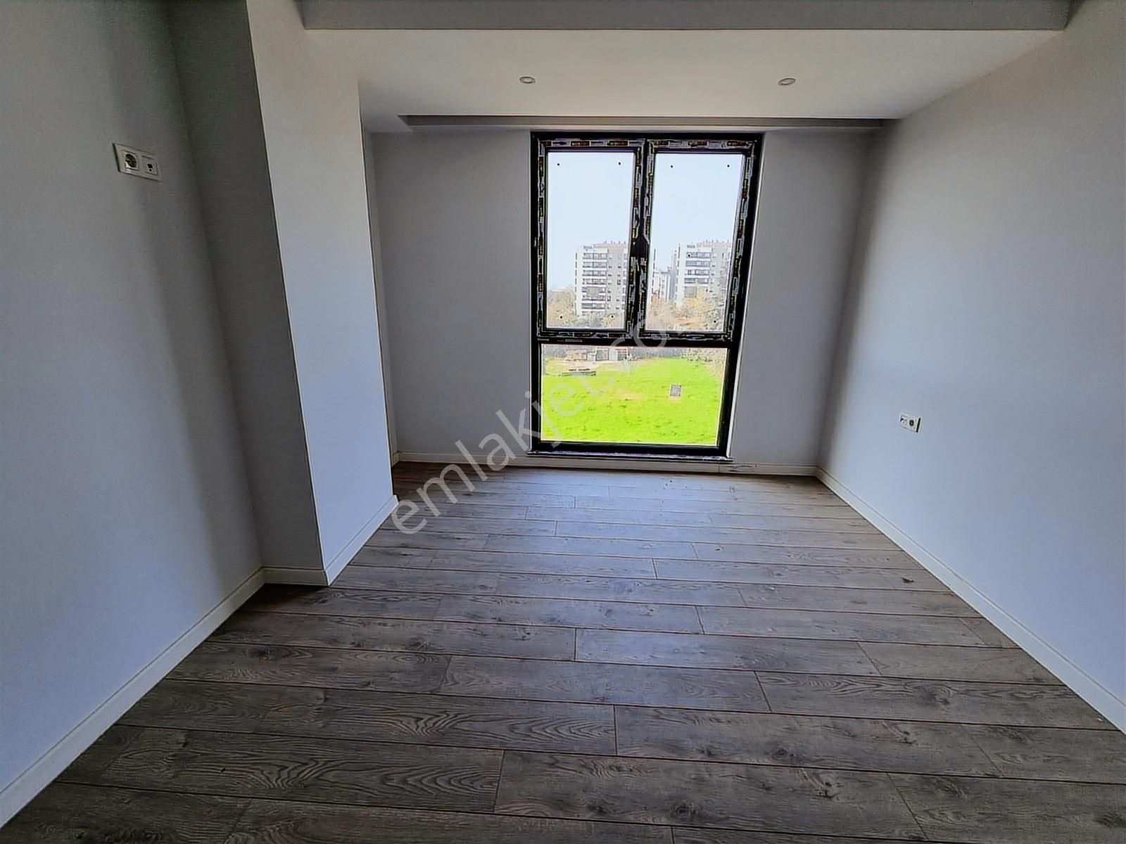 Tuzla Postane Mahallesinde Site İçinde Ara Kat 3+1 Fırsat Daire - Görsel 24