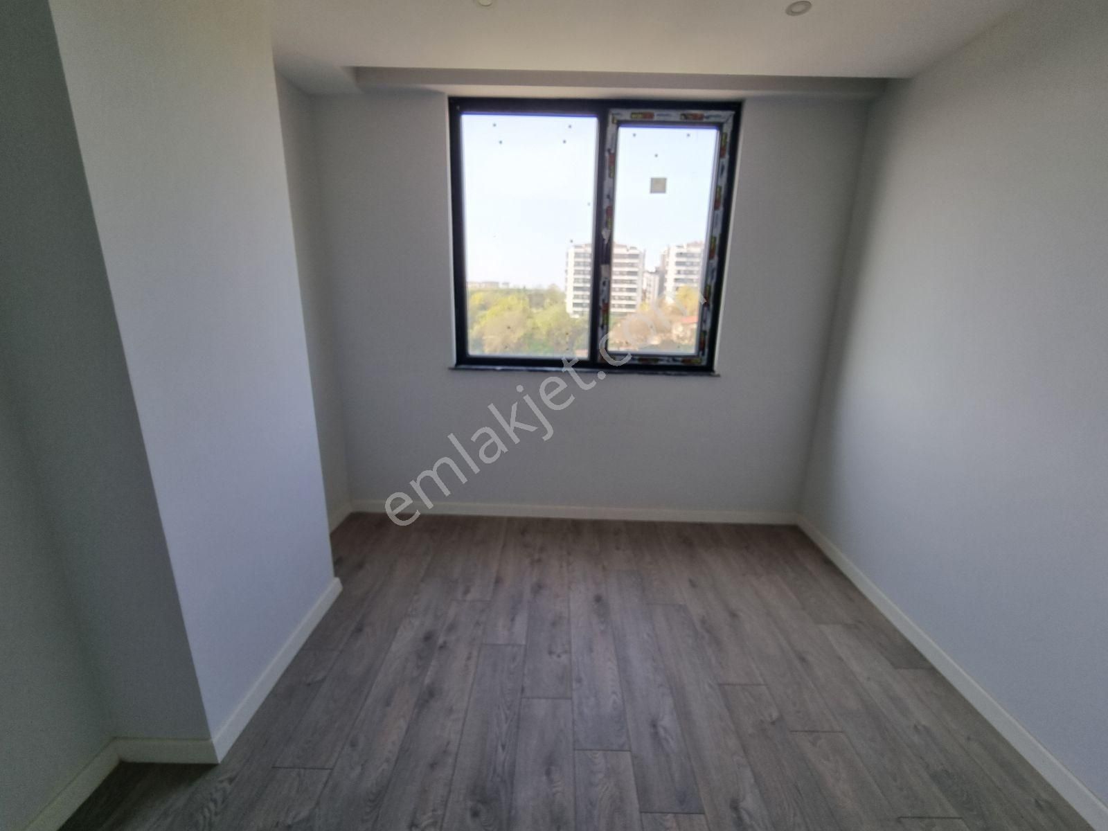 Tuzla Postane Mahallesinde Site İçinde Ara Kat 3+1 Fırsat Daire - Görsel 16