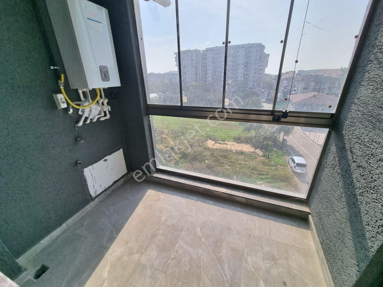 Tuzla Postane Mahallesinde Site İçinde Ara Kat 3+1 Fırsat Daire - Görsel 7