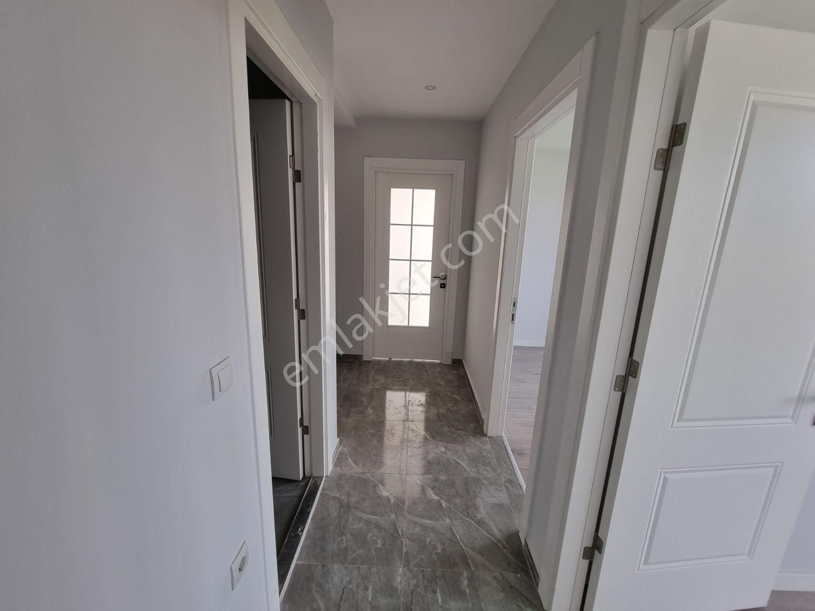 Tuzla Postane Mahallesinde Site İçinde Ara Kat 3+1 Fırsat Daire - Görsel 23