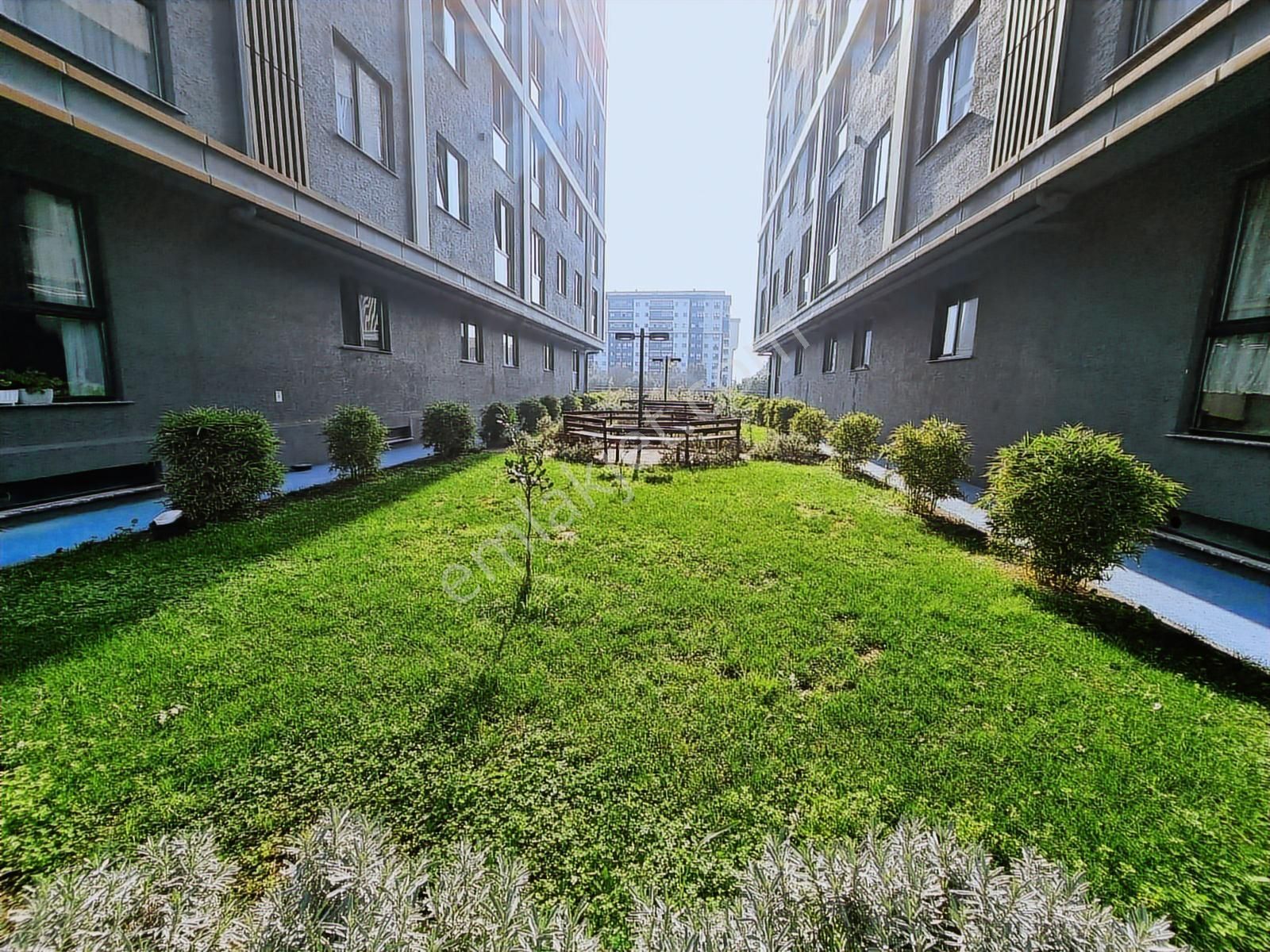 Tuzla Postane Mahallesinde Site İçinde Ara Kat 3+1 Fırsat Daire - Görsel 32