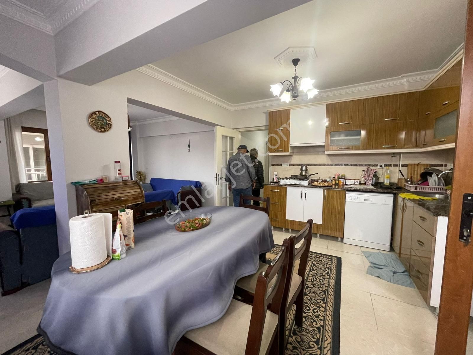 Merkeze Yakın Ebeveyn Banyolu 3+1 Daire - Görsel 2