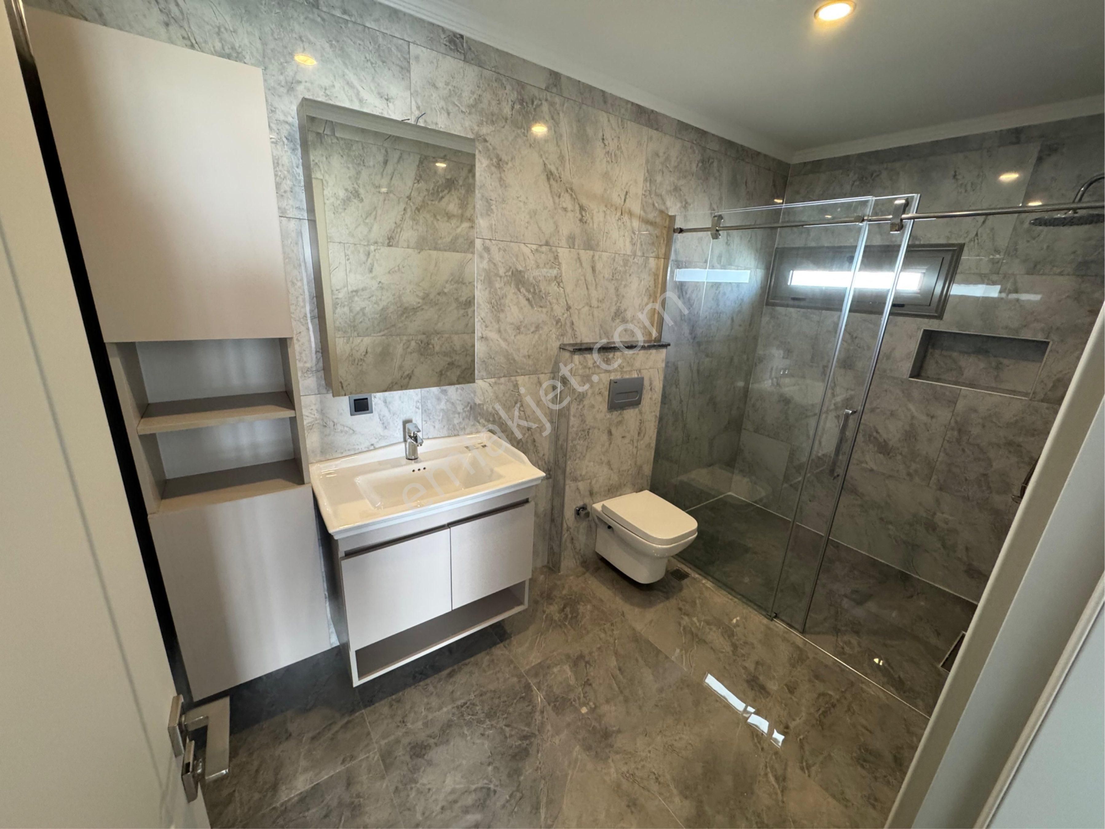 Denize Yakın Özel Havuzlu Müstakil Full Eşyalı - Görsel 16