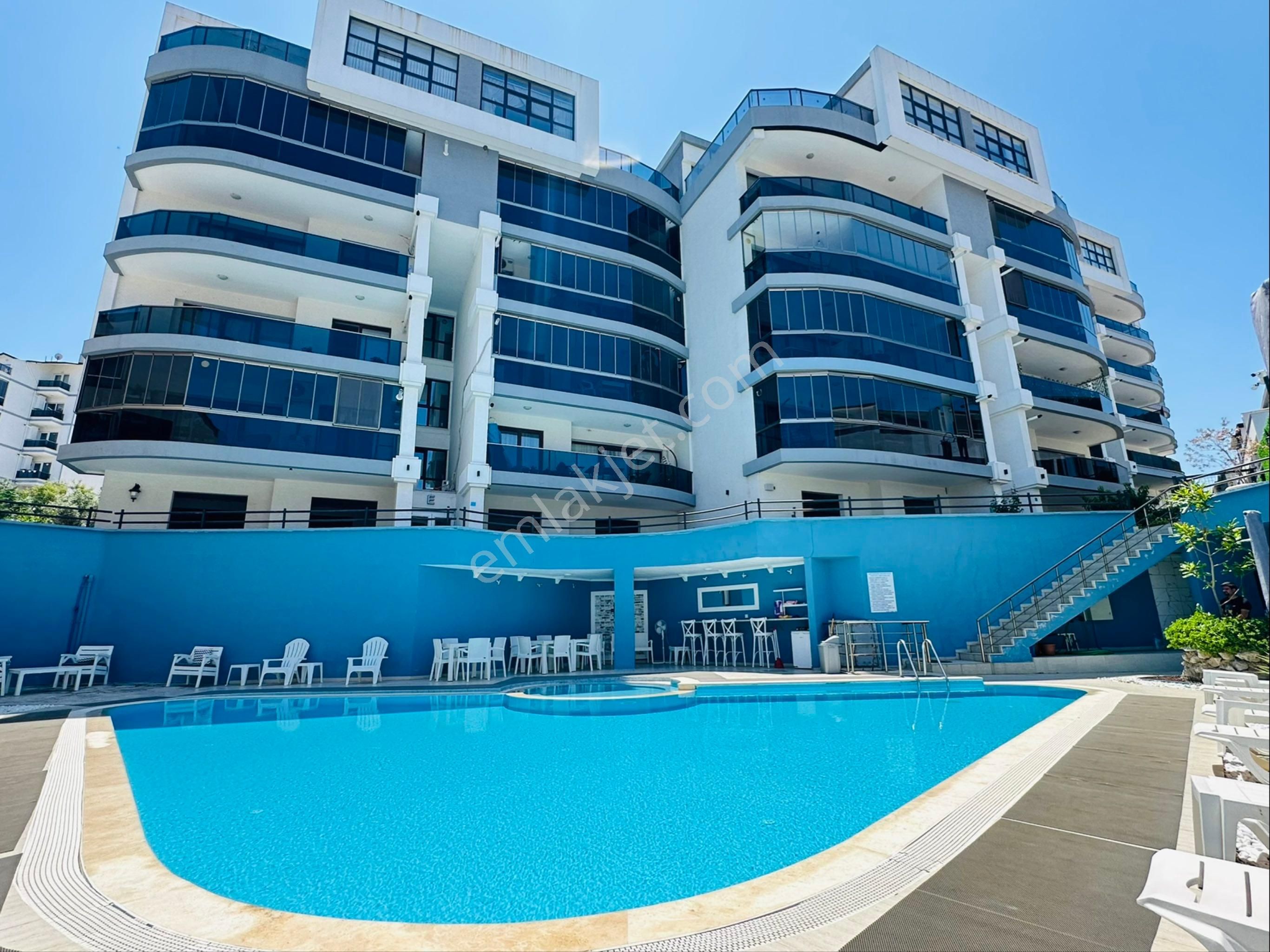 Tırpan Gayrimenkulden 5+2 350m2 Terasın Kendine Ait Havuzlu Full Deniz Manzaralı Satılık Acil Daire - Görsel 28