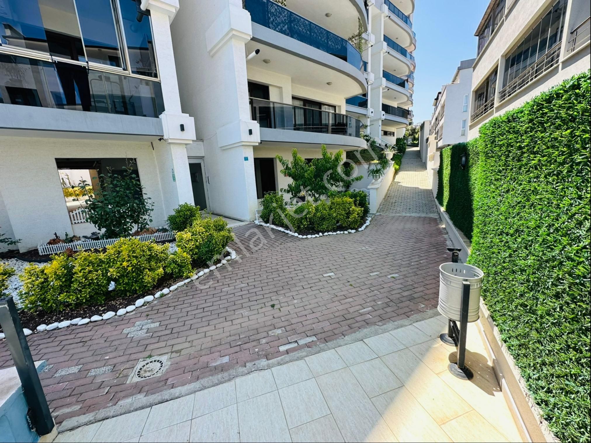 Tırpan Gayrimenkulden 5+2 350m2 Terasın Kendine Ait Havuzlu Full Deniz Manzaralı Satılık Acil Daire - Görsel 31