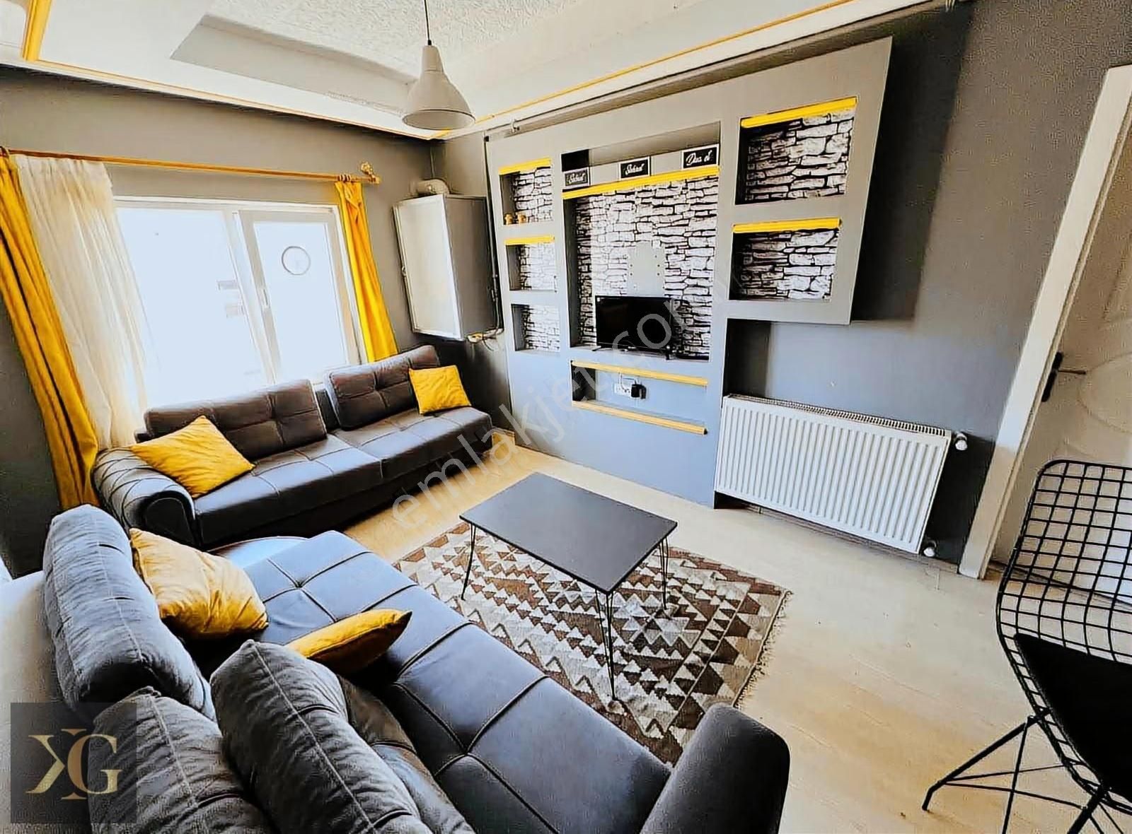 Pruva'dan Merkezi Konumda 1+1 Eşyalı Satılık Daire