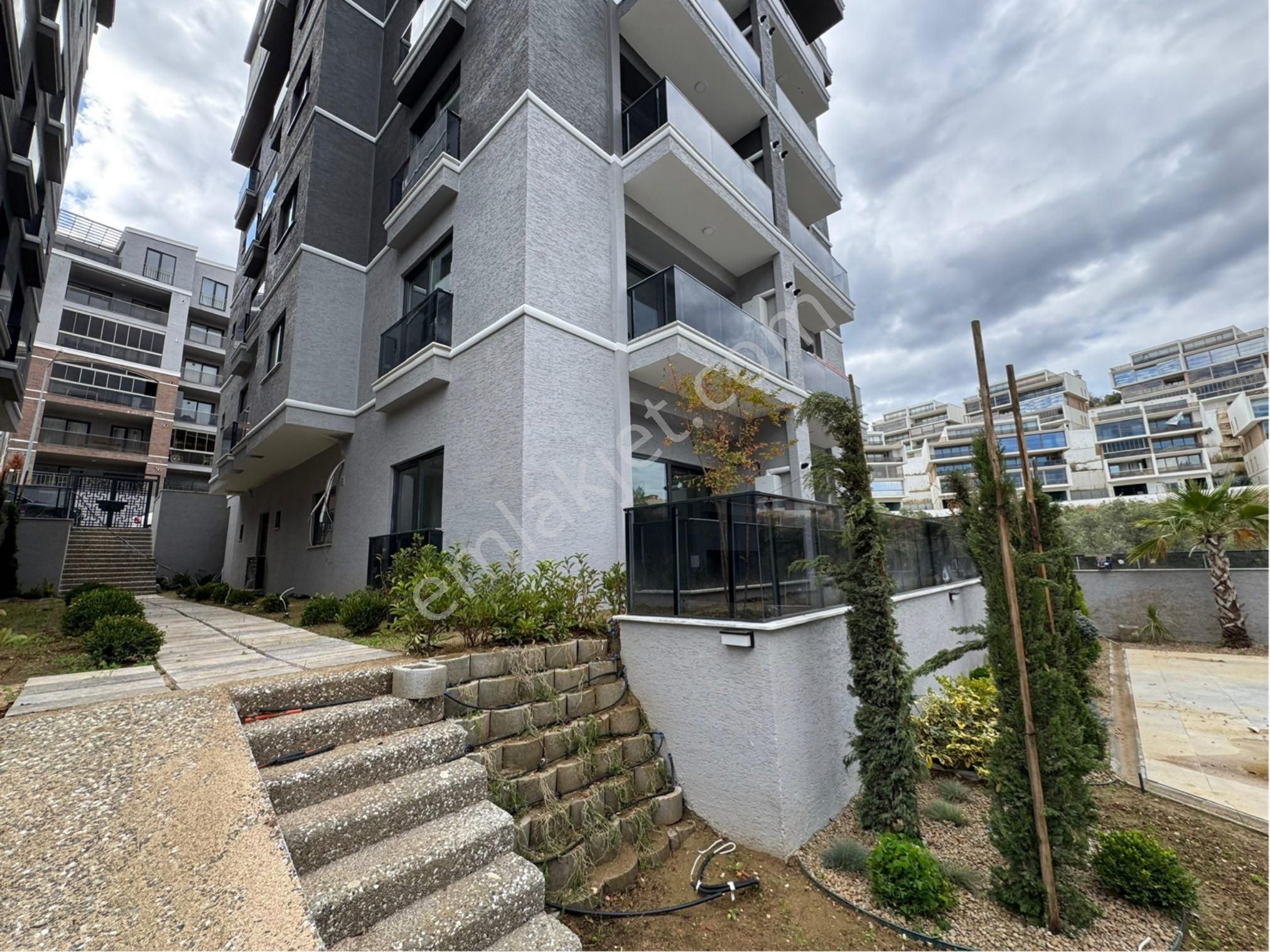 Tırpan Gayrimenkulden Güzelyalıda 3+1 150m2 Full Deniz Manzaralı Dublex Daire - Görsel 24
