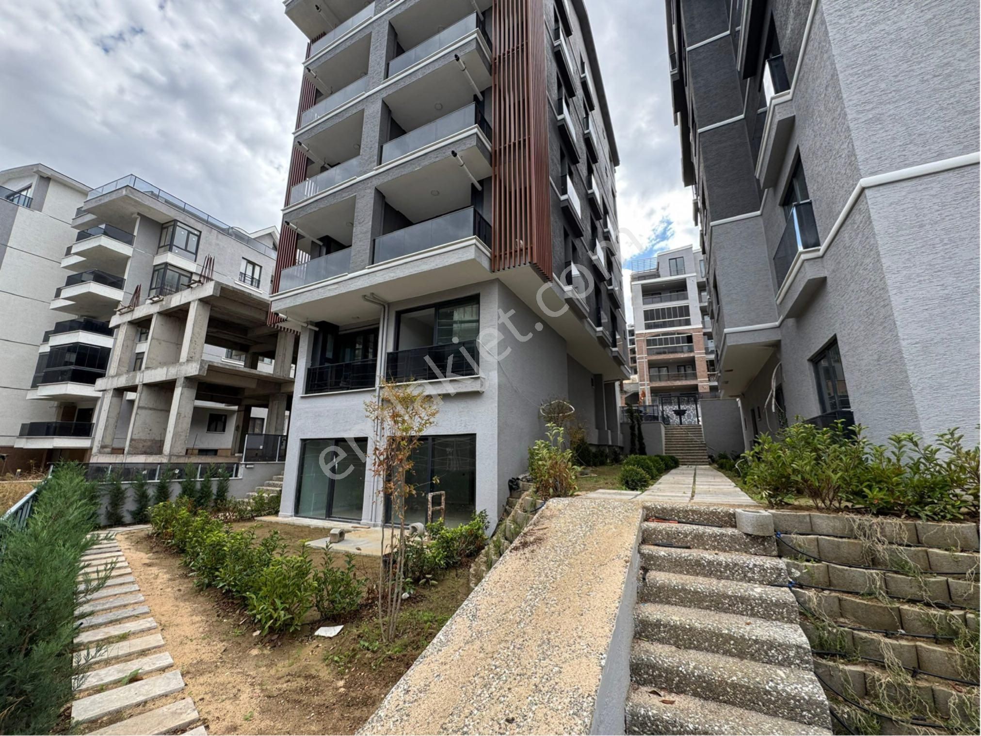 Tırpan Gayrimenkulden Güzelyalıda 3+1 150m2 Full Deniz Manzaralı Dublex Daire - Görsel 22