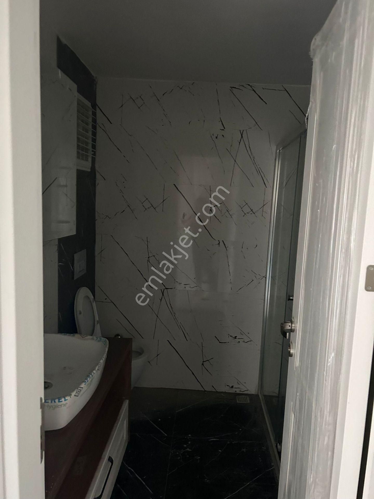 Sitede Ebeveyn Banyolu Sıfır 2+1 Daire - Görsel 27