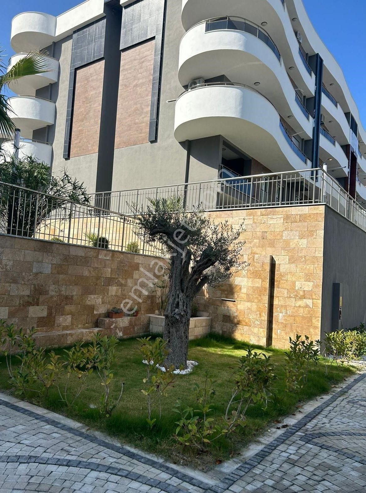 Sitede Ebeveyn Banyolu Sıfır 2+1 Daire - Görsel 9