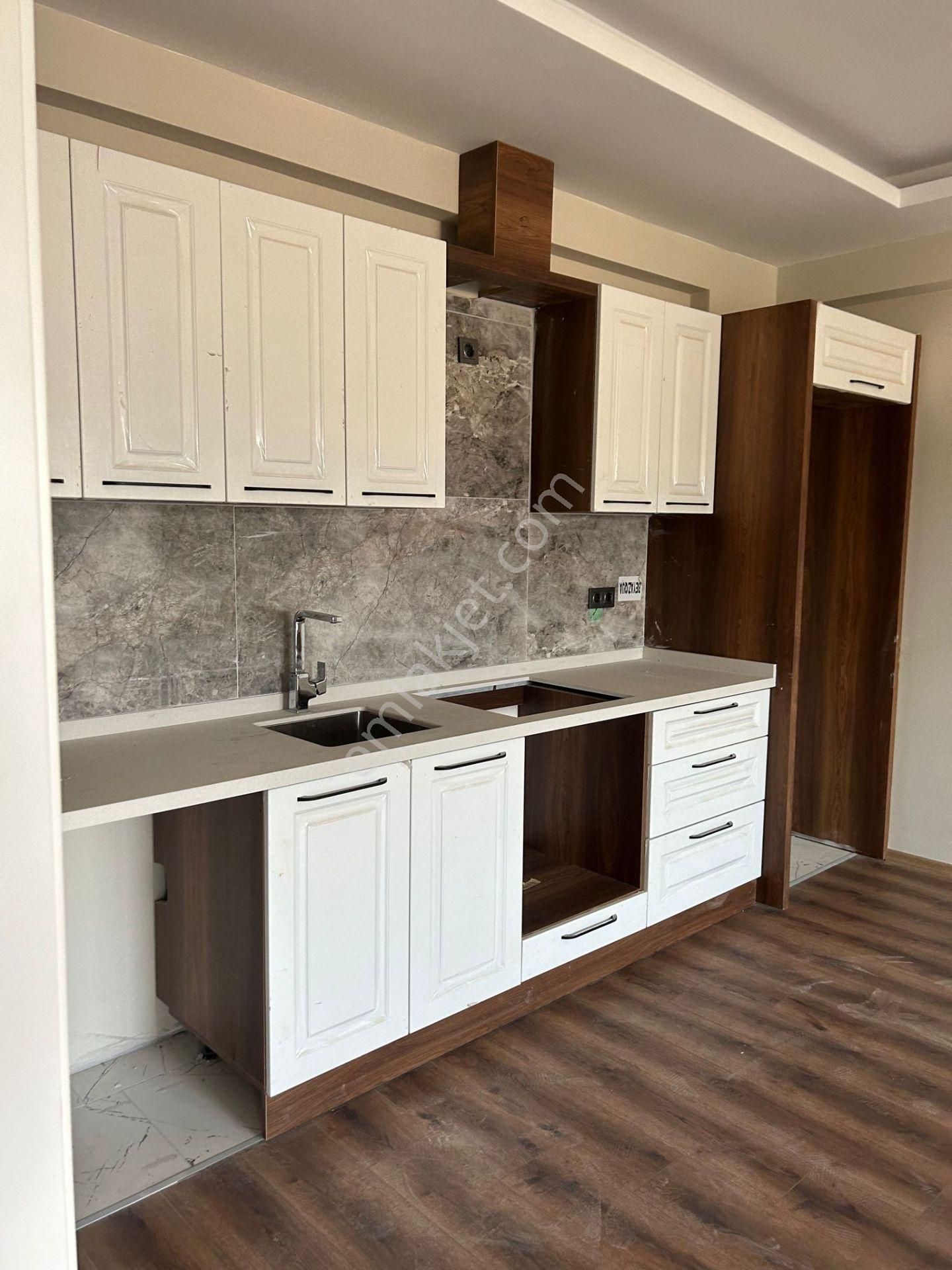 Sitede Ebeveyn Banyolu Sıfır 2+1 Daire - Görsel 22