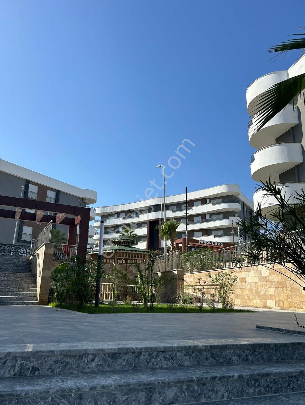 Sitede Ebeveyn Banyolu Sıfır 2+1 Daire - Görsel 14