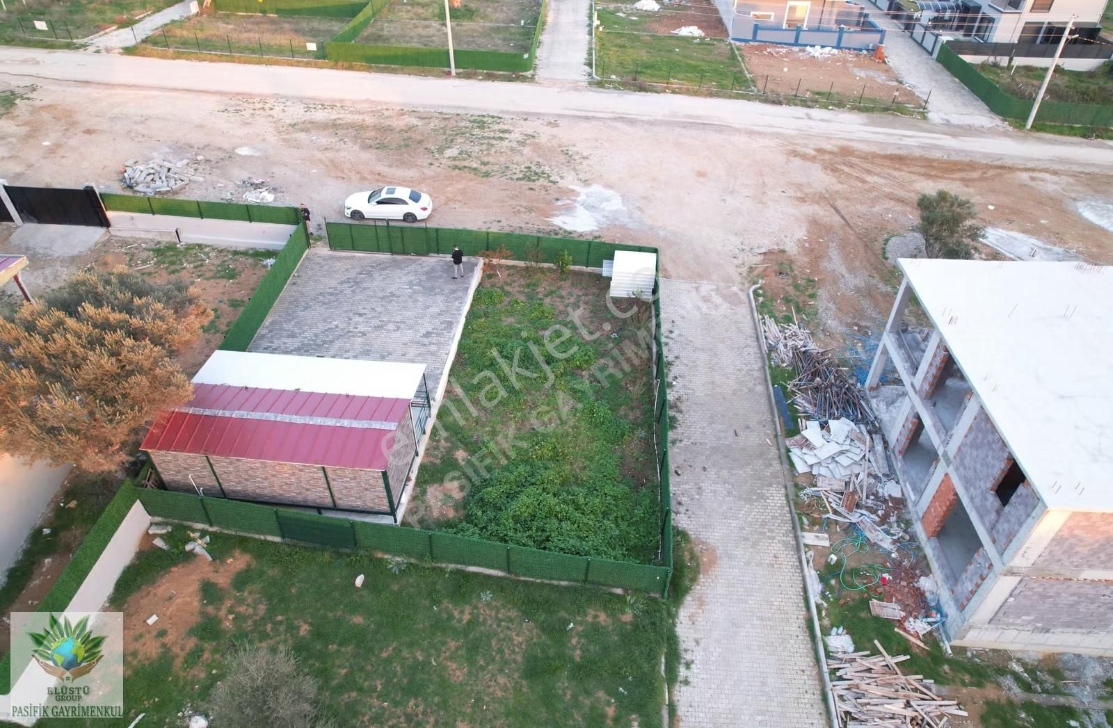 Pasifikten Menderes Çakallarda Köşe Parsel 377 M² Harika Bahçe - Görsel 18