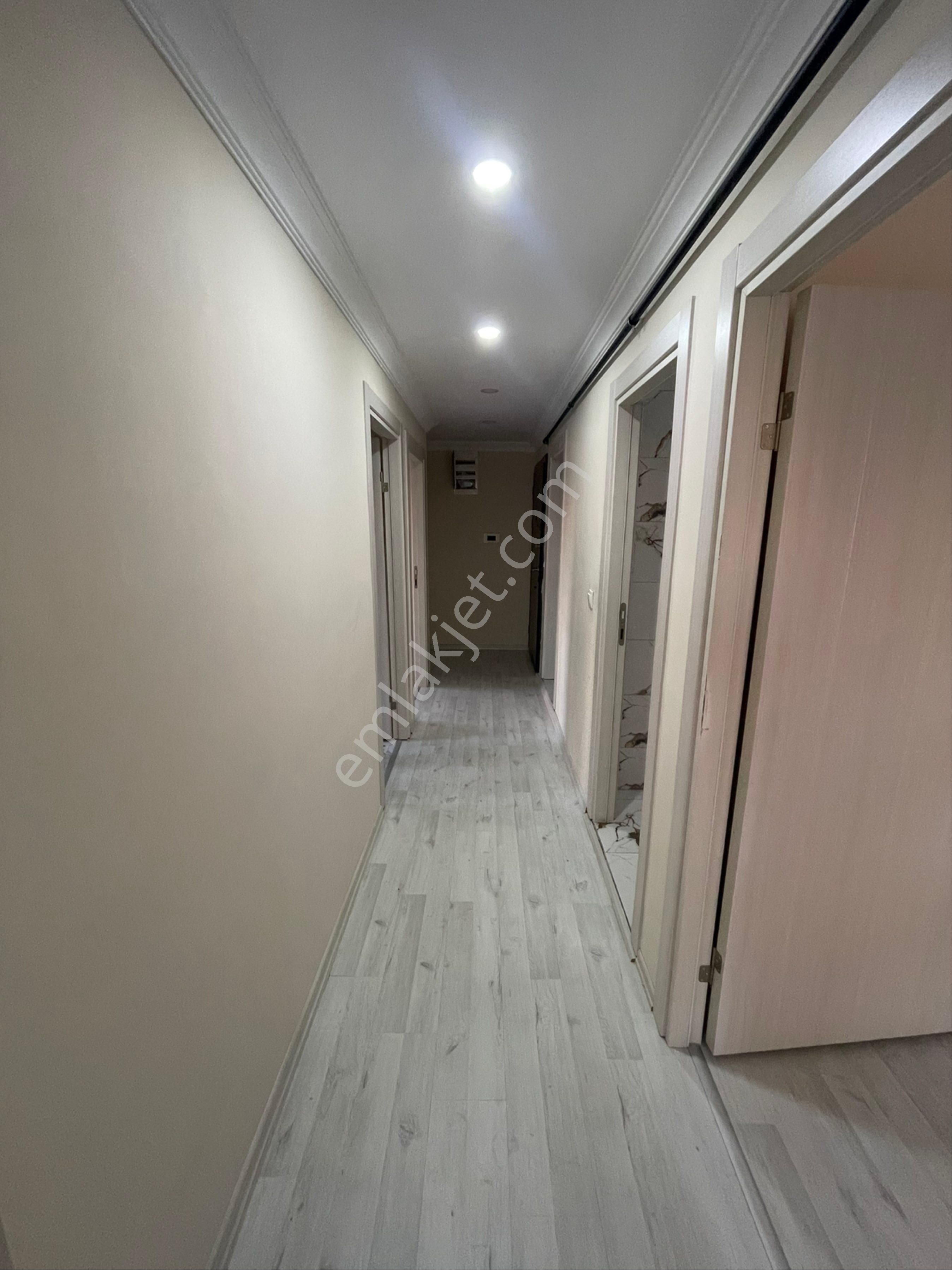 Koru Emlaktan Kiralık 2+1 Yeni Lüx Fırsat Daire - Görsel 32