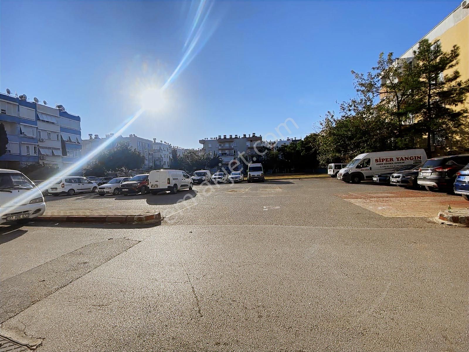 Samanyolu Pastanesi Karşısı Denize Yakın 3+1 Arakat Kiralık - Görsel 2