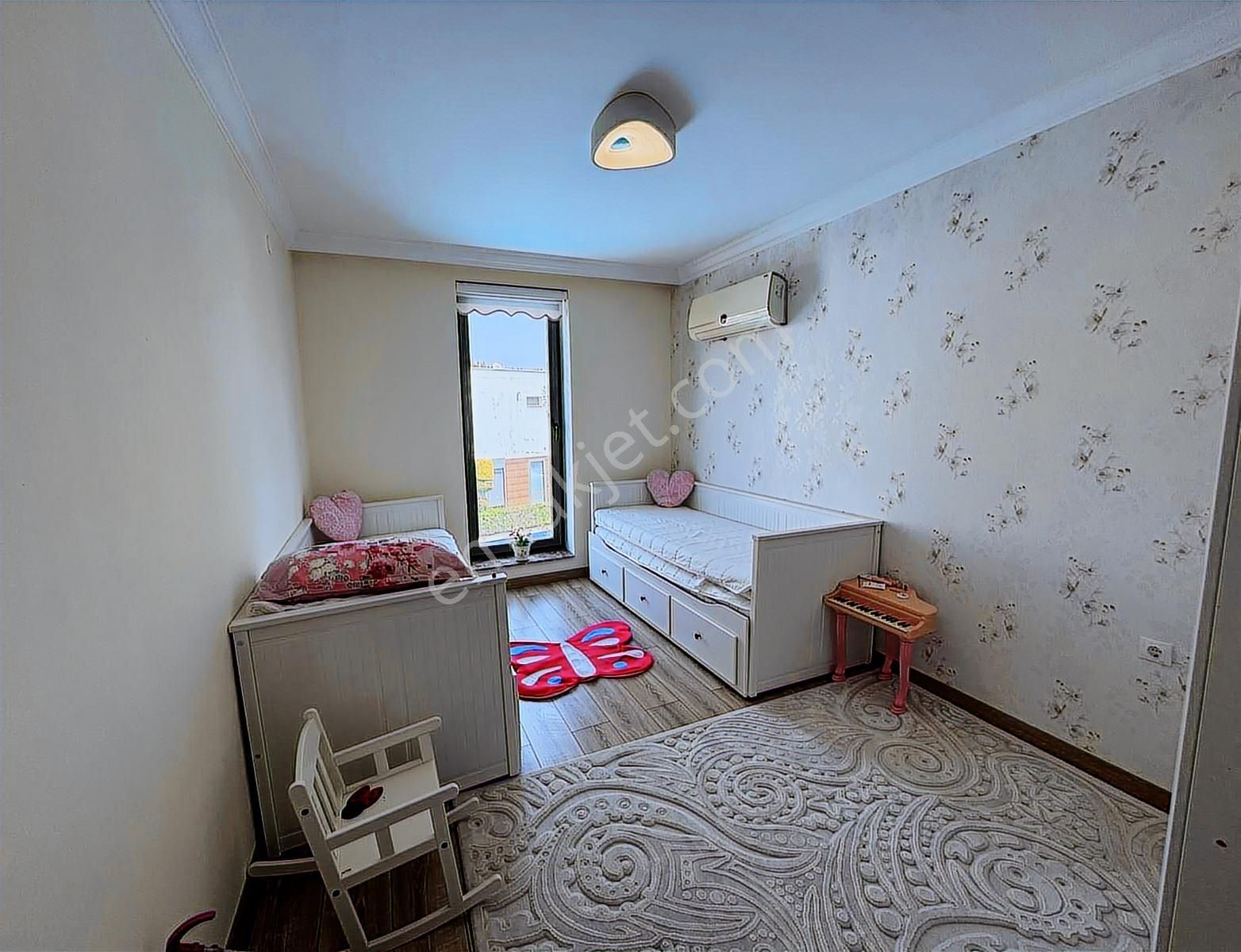 Kuşadası'nda Denize Yakın Havuzlu Güvenlikli Sitede 3+1 Villa. - Görsel 9