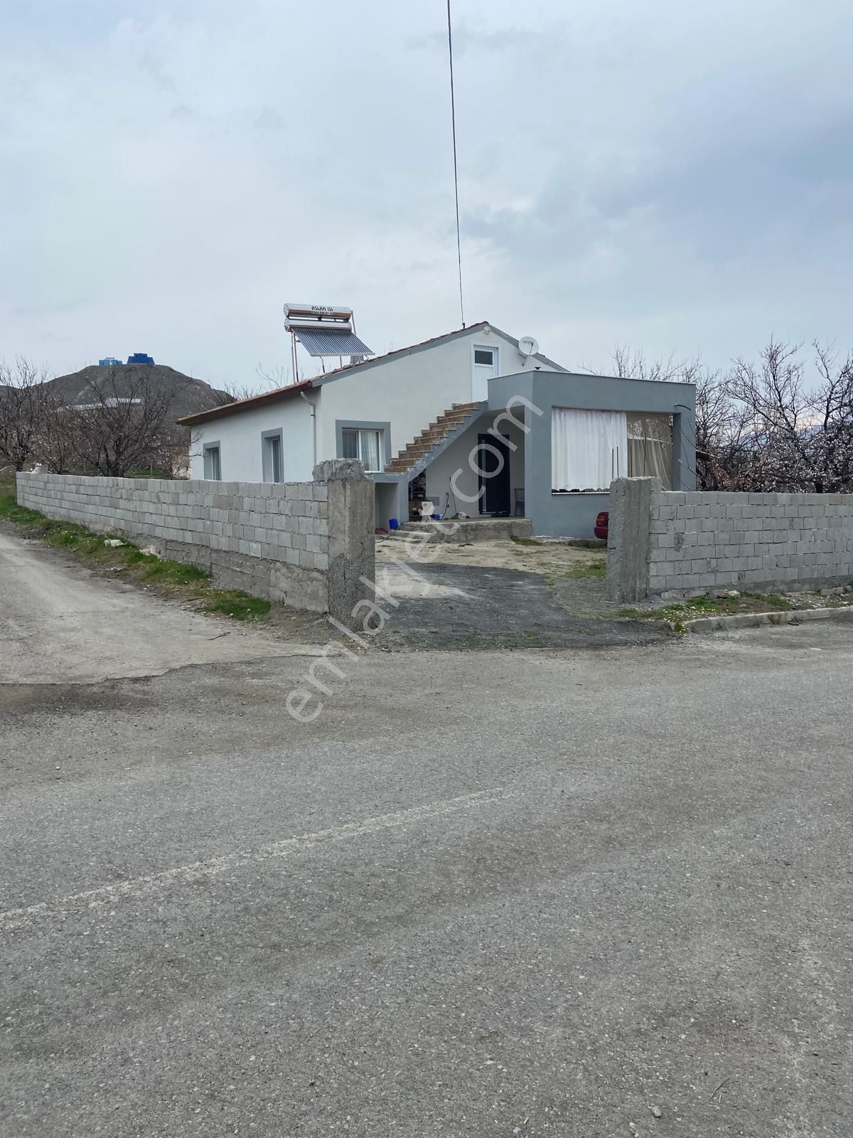 Furkan Doğan’dan Kalede 1 Dönüm Arsa Ve Çiftlik Evi