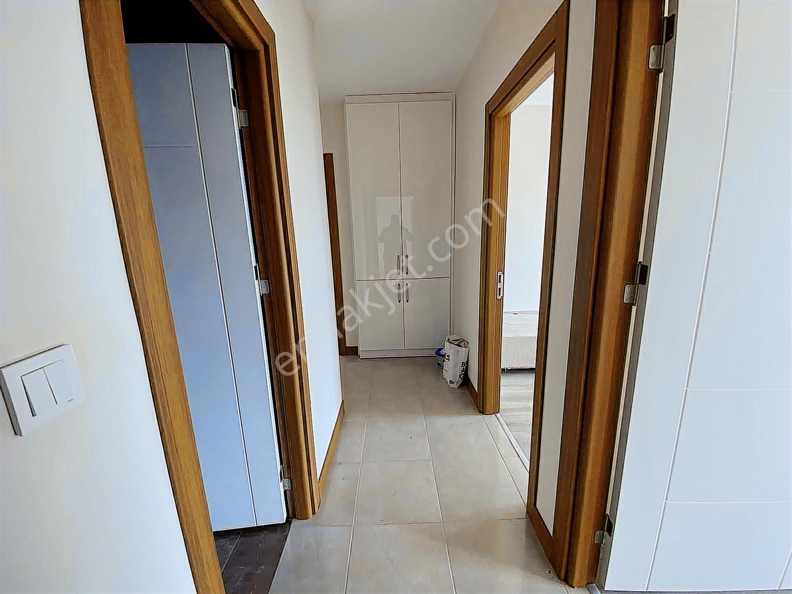 Venara Bağcılar Kiralık 3+1 110 M2 Balkonlu Yüksek Kat Daire - Görsel 3