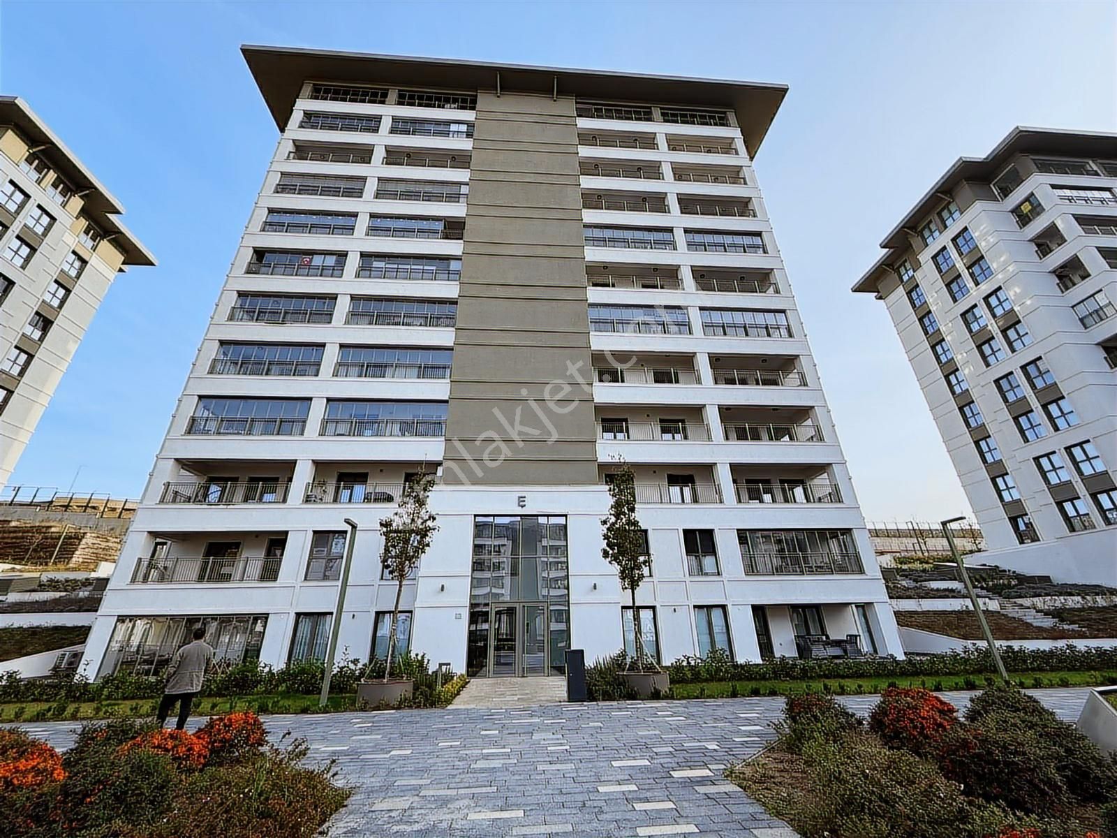 Küçükçekmece Bizim Mahalle 3.kısım Satılık 5+1 Daire - Görsel 19