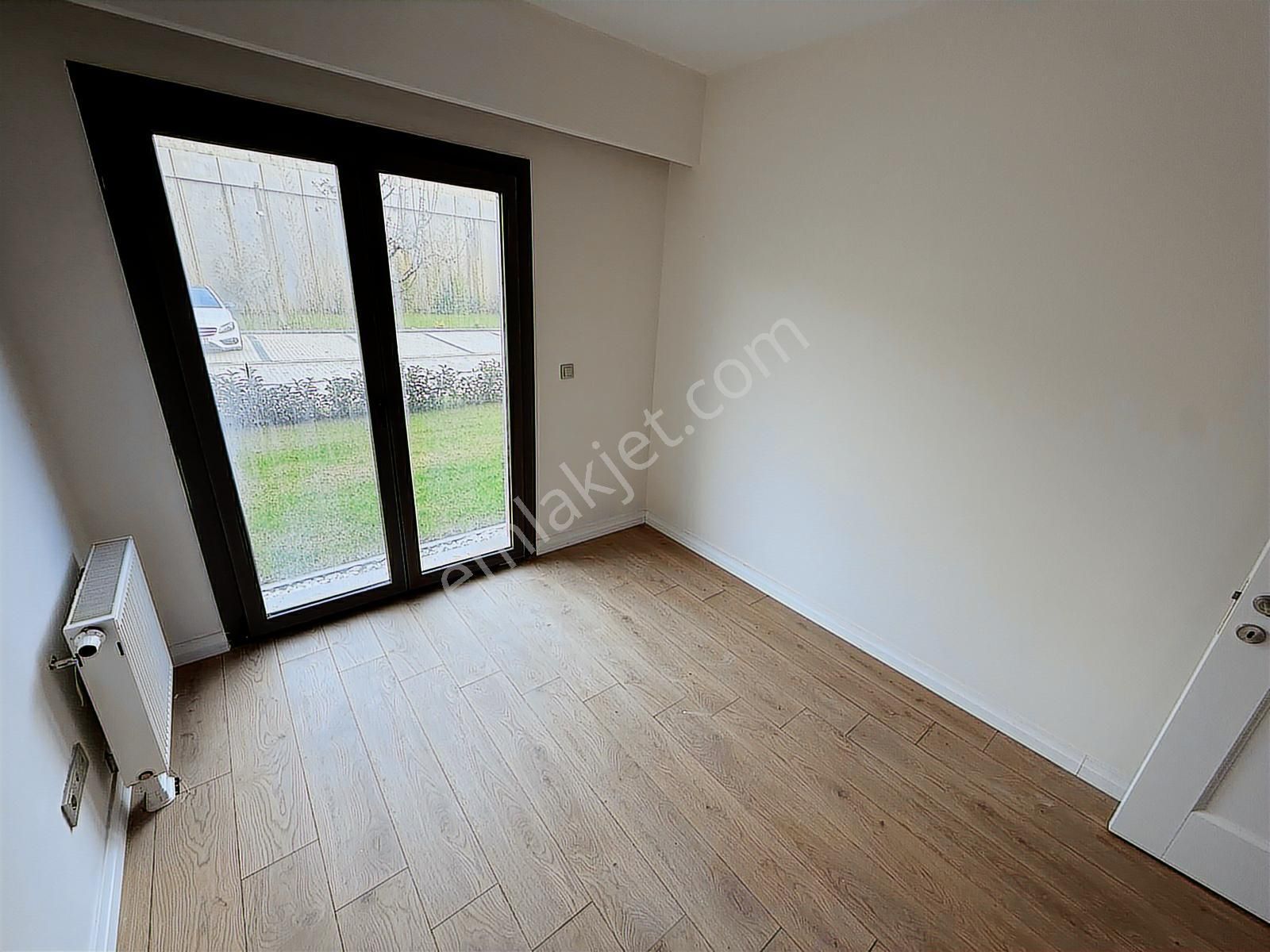 Küçükçekmece Bizim Mahalle 3.kısım Satılık 5+1 Daire - Görsel 24