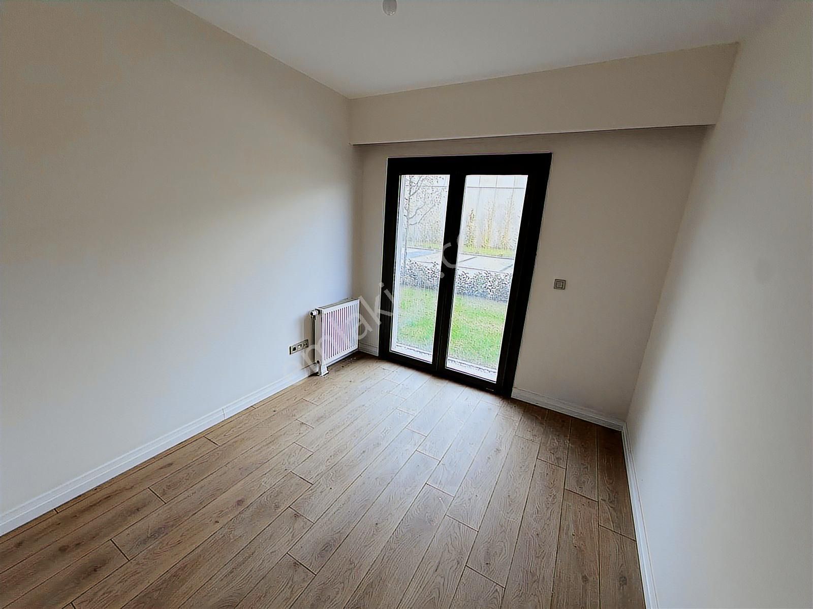 Küçükçekmece Bizim Mahalle 3.kısım Satılık 5+1 Daire - Görsel 33